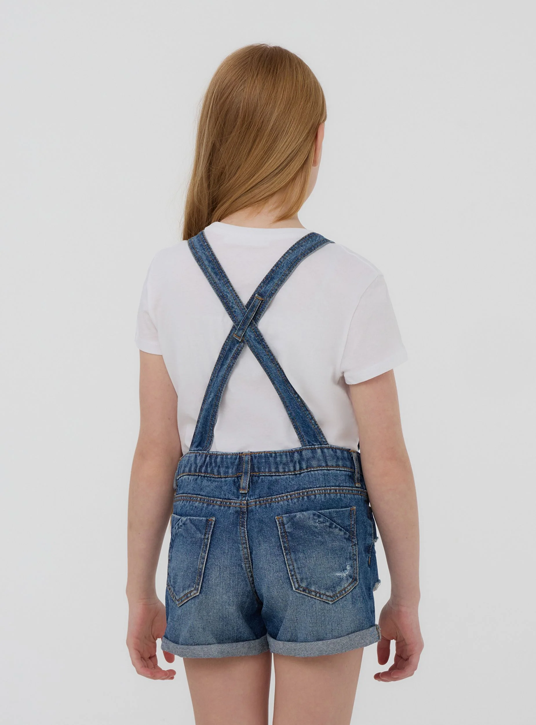 Salopette in jeans medio con strappi - Image 3