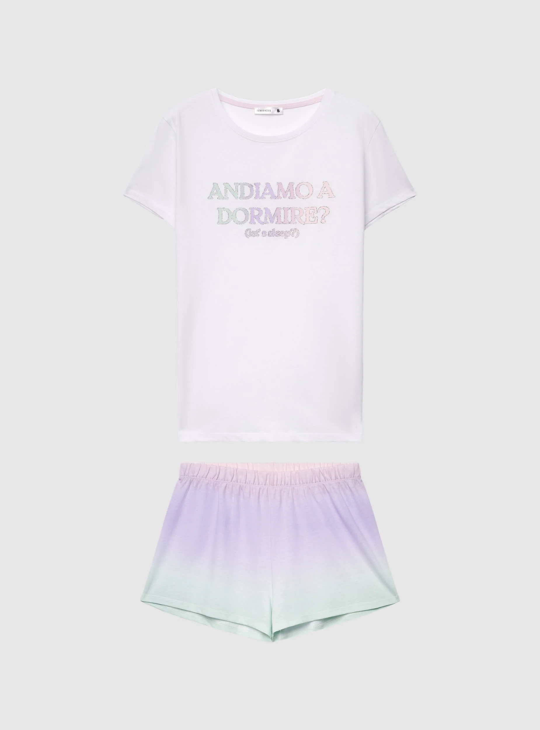 Set pigiama con t-shirt con scritta e pantaloncini fantasia - Image 6