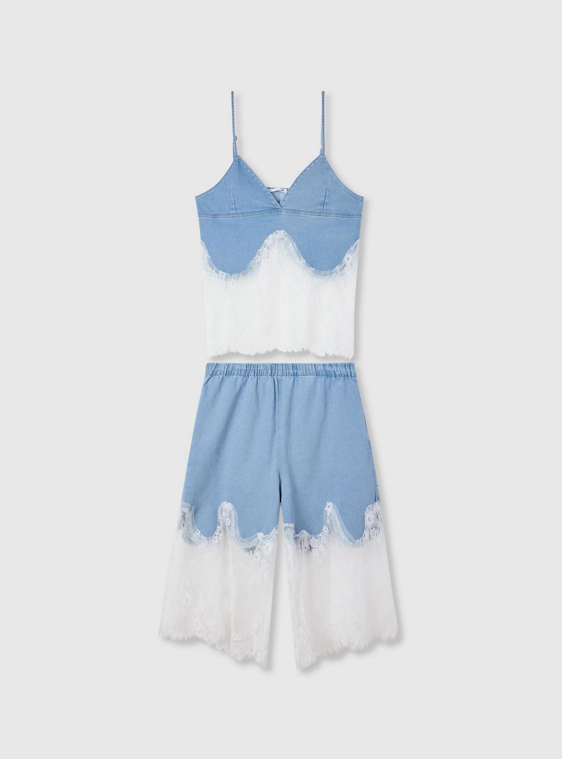 Set pigiama con top a spalline e pantaloni con pizzo