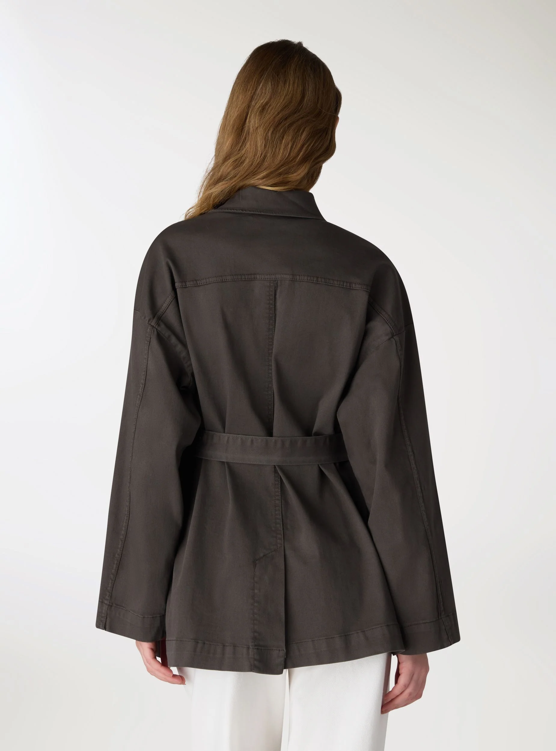 Shacket con cintura a tinta unita - Image 3