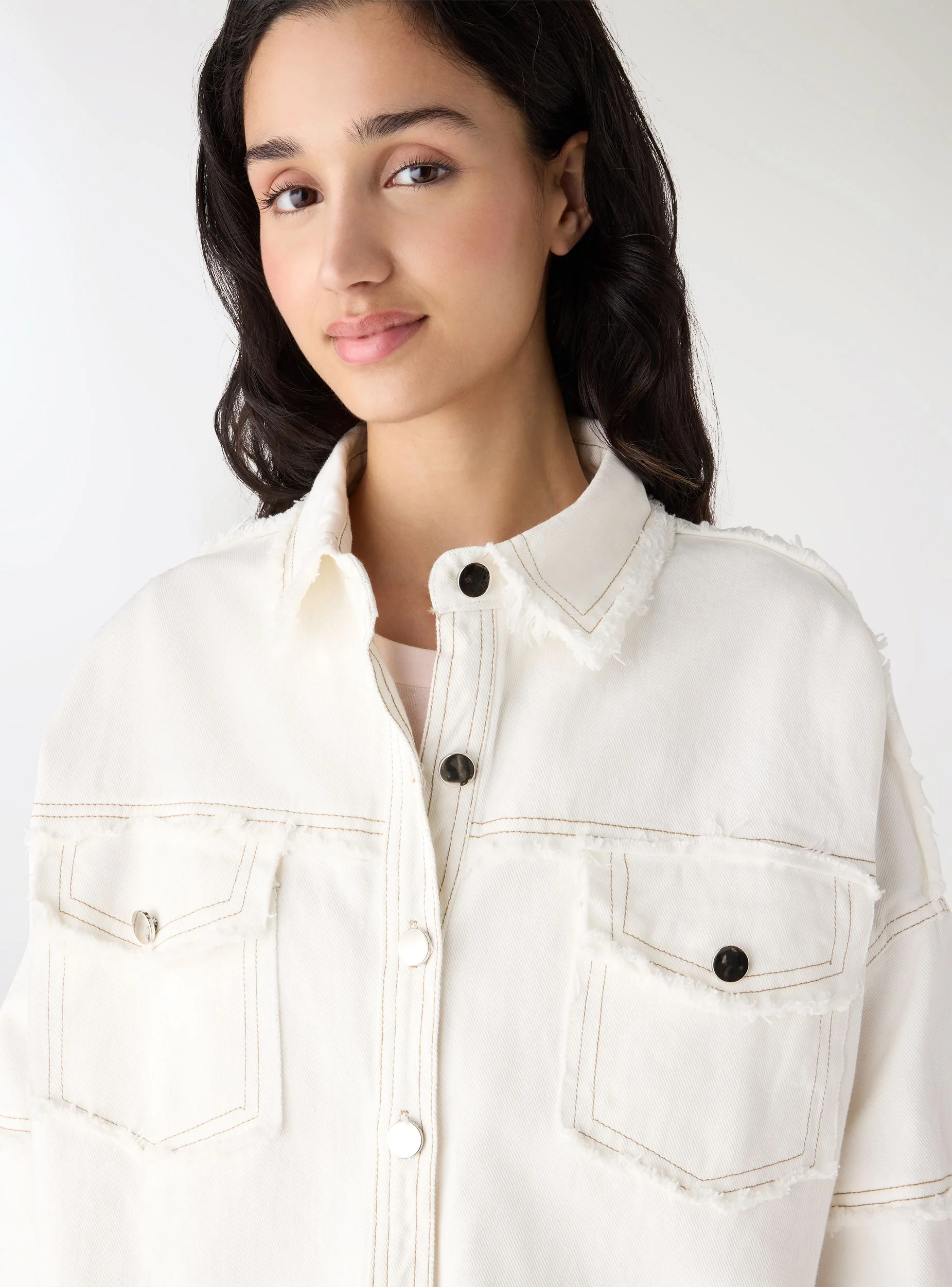 Shacket in denim con tasconi - Image 4