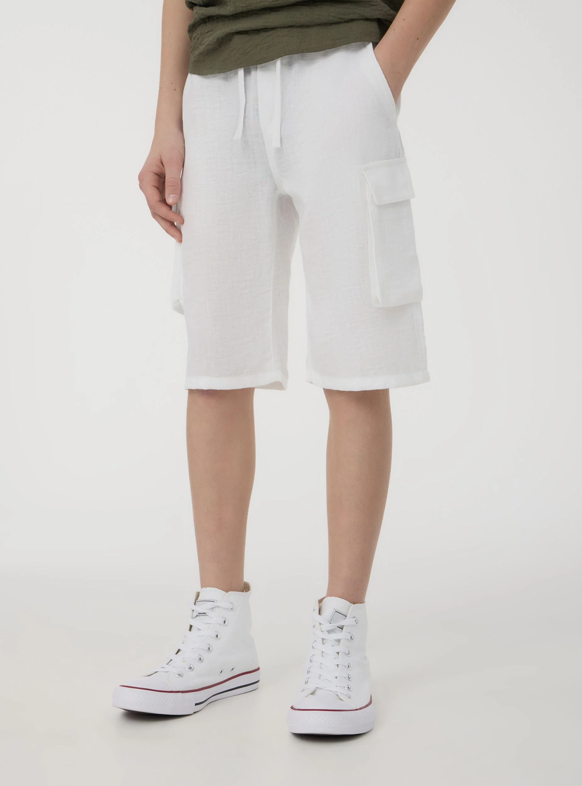 Shorts cargo con tasche - Image 7