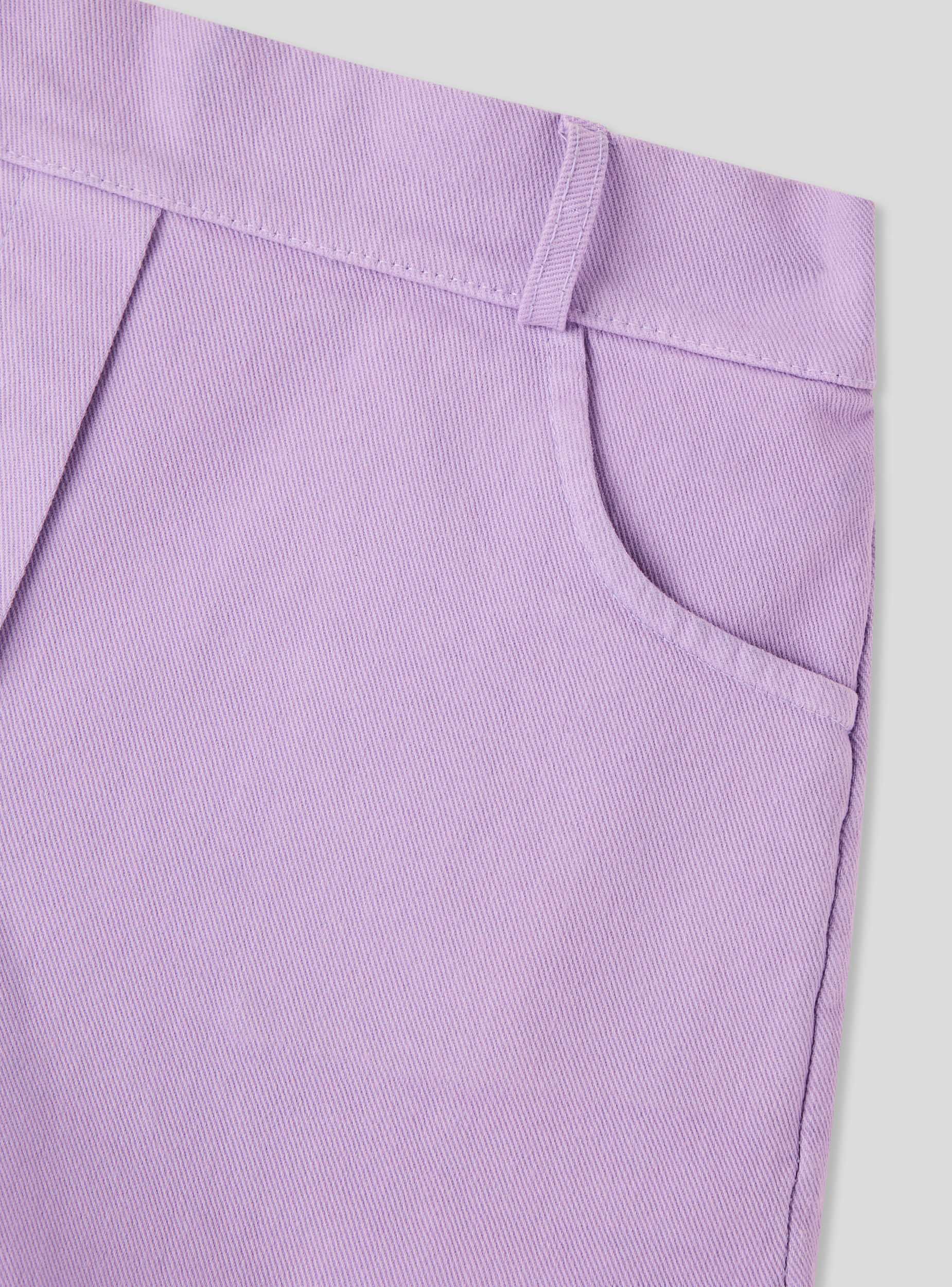 Shorts con applicazione cuore - Image 3