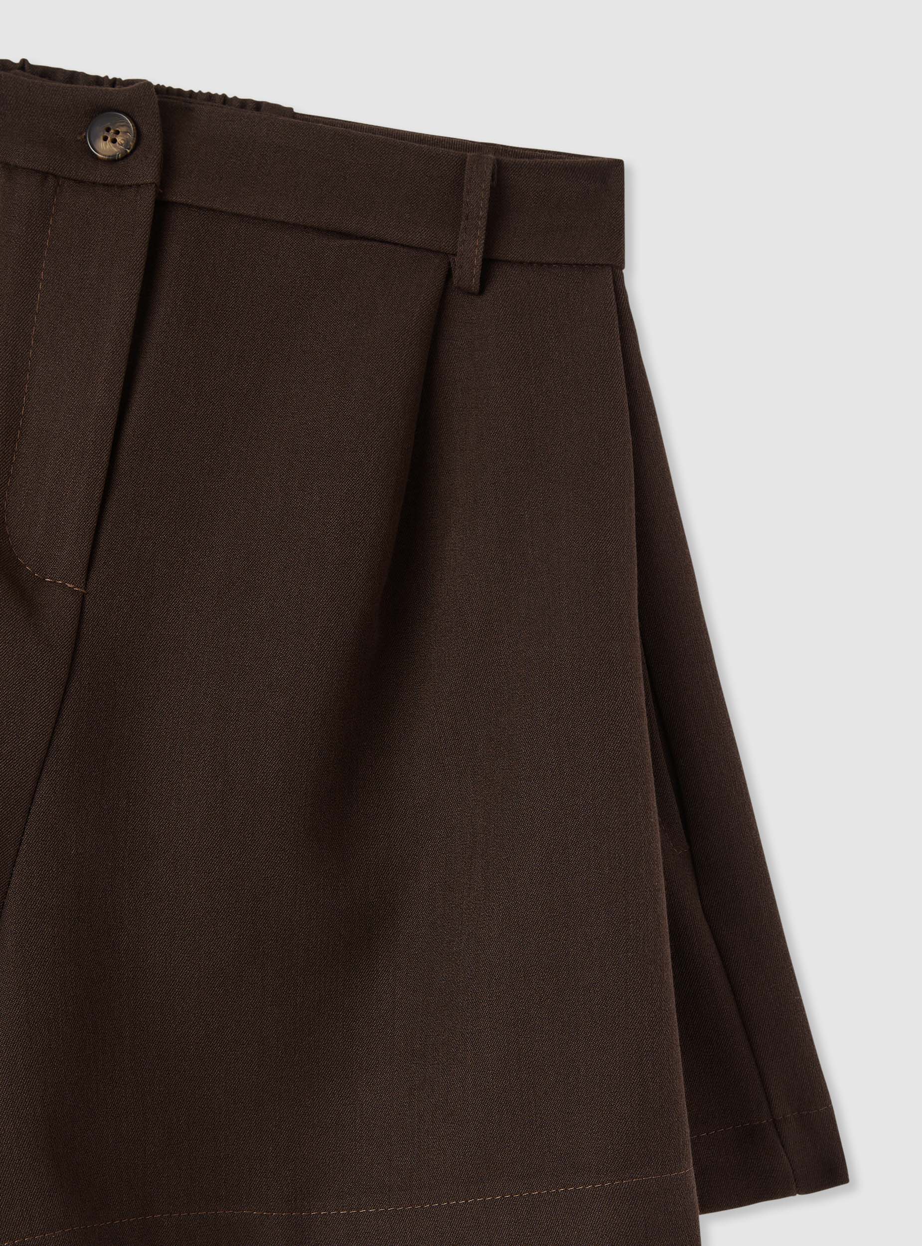 Shorts con pieghe a tinta unita - Image 7