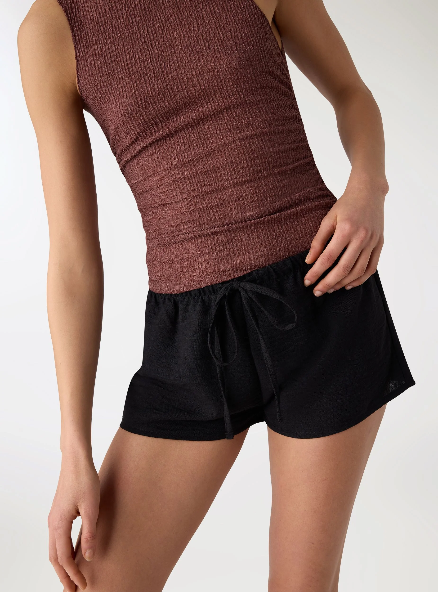 Shorts culotte a vita bassa effetto lino - Image 4