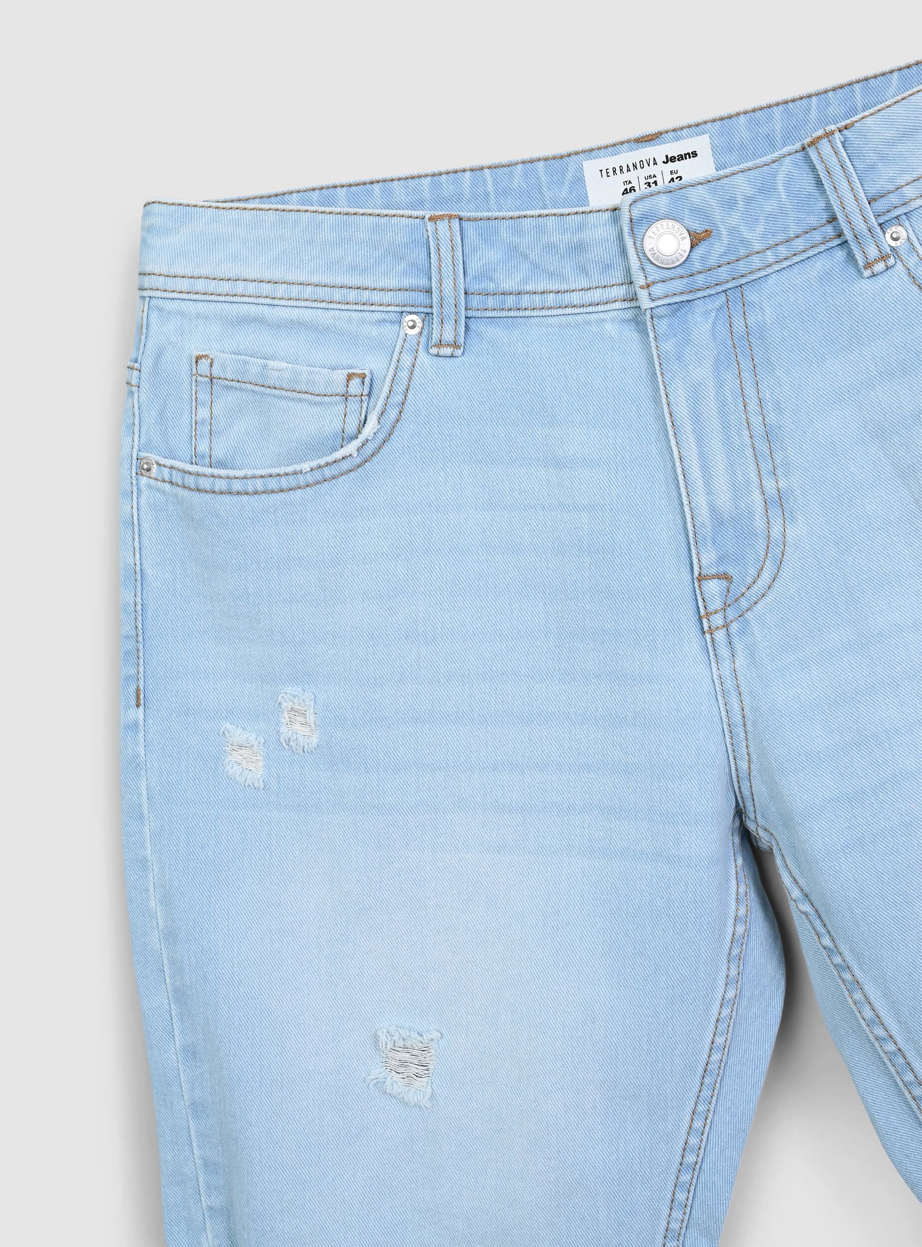 Shorts di jeans chiari con strappi - Image 4