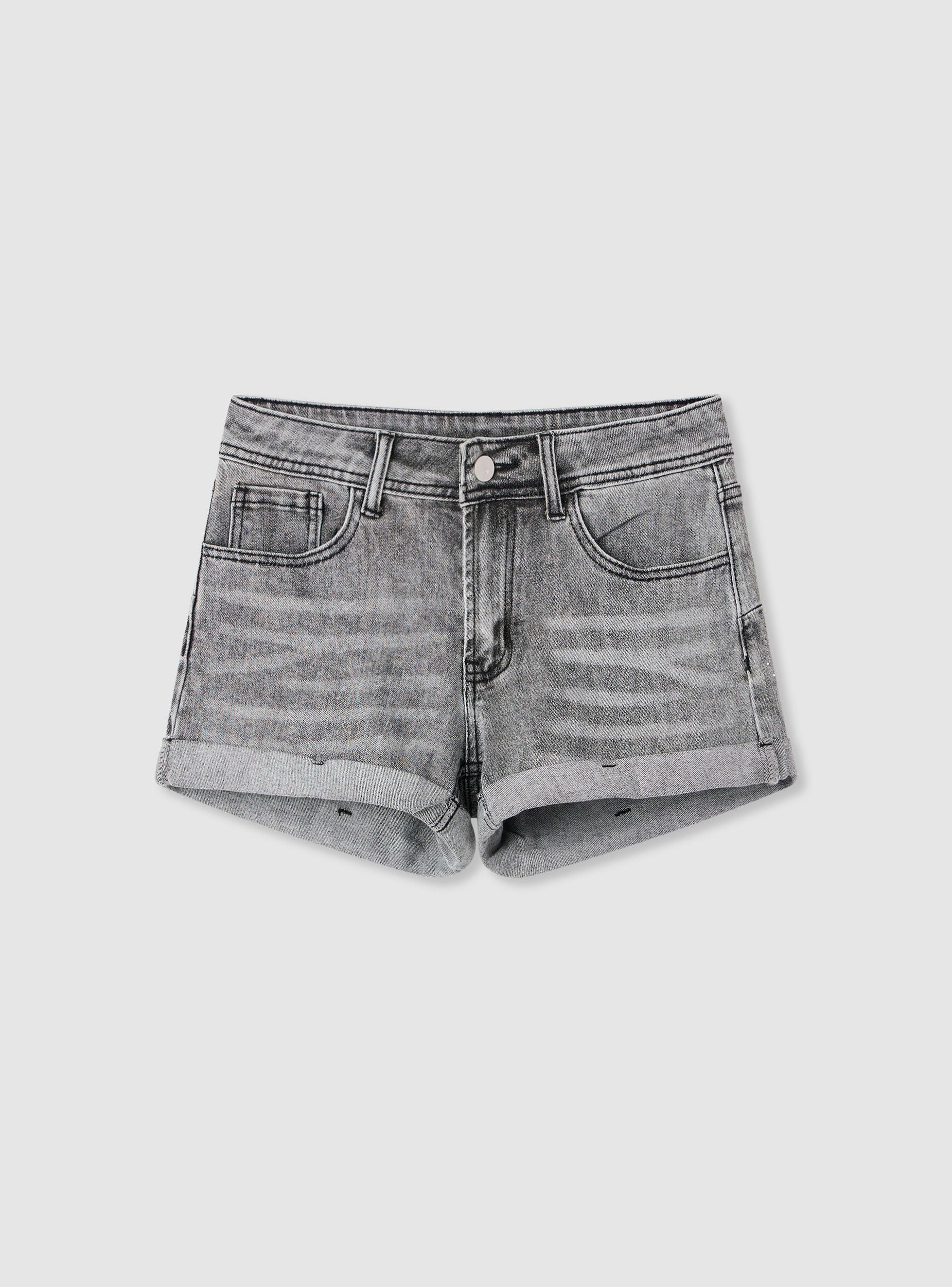 Shorts jeans con applicazioni a stella