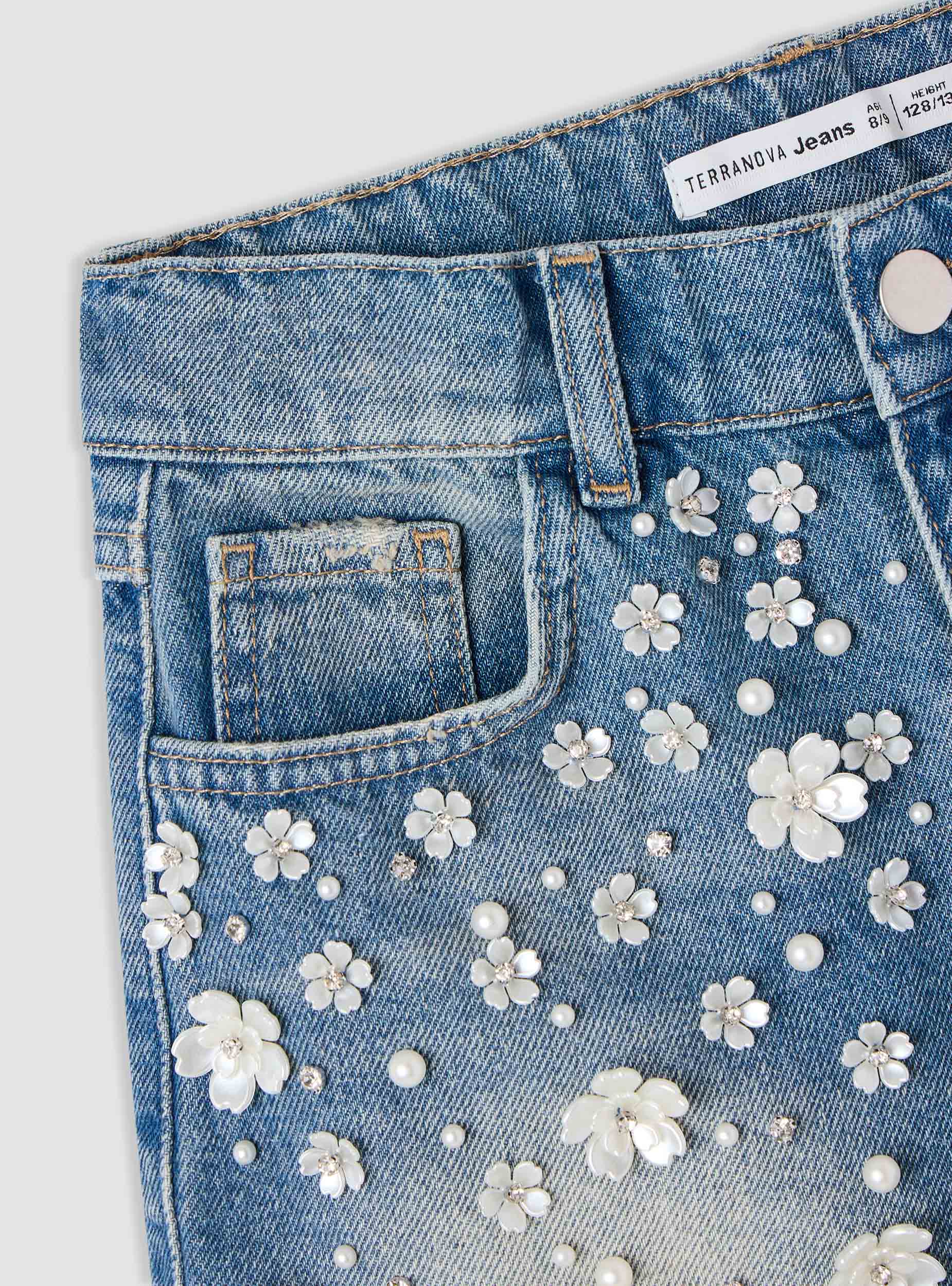 Shorts jeans con applicazioni floreali - Image 6