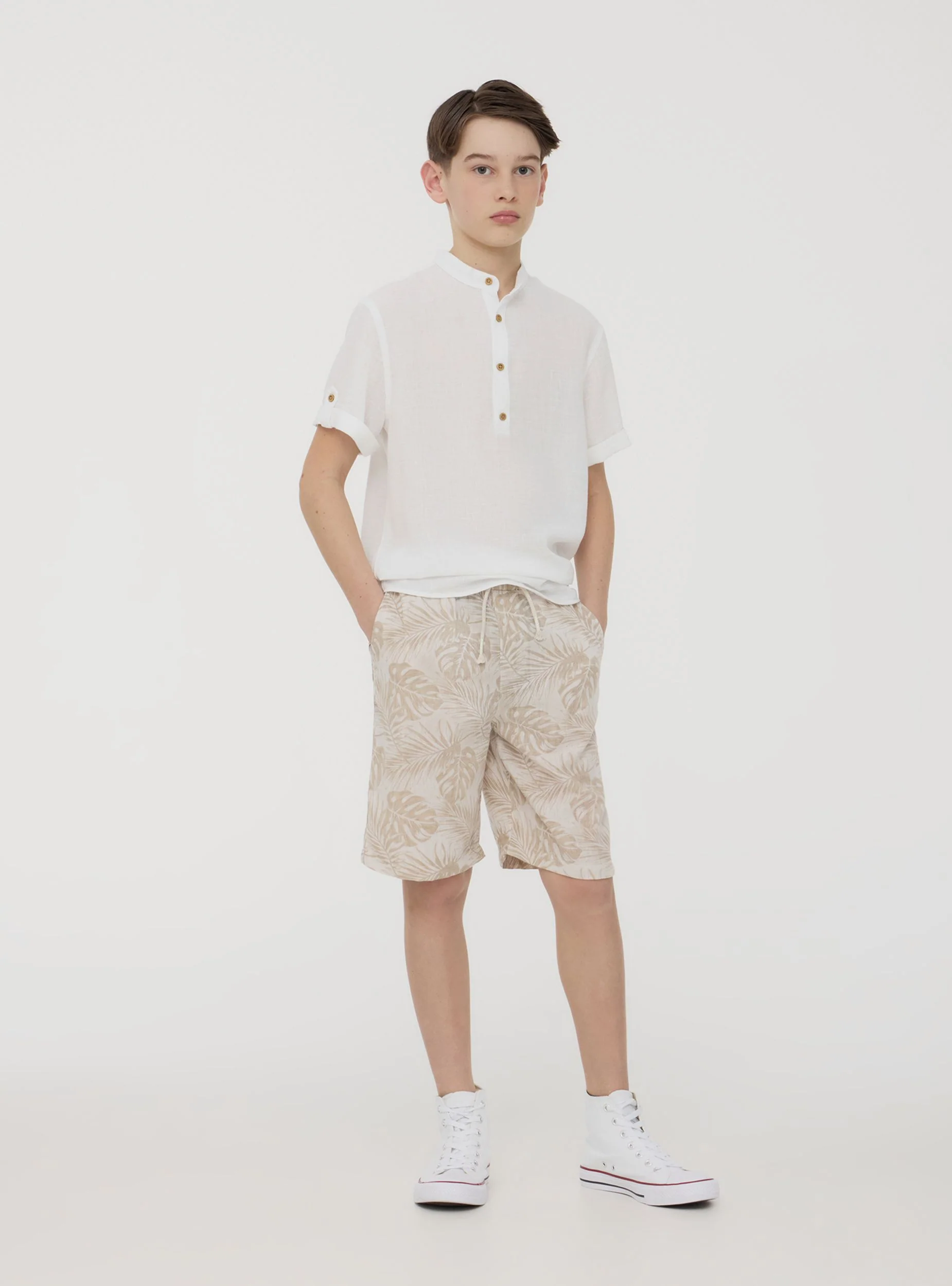 Shorts jogger fantasia foglie tessuto leggero - Image 3