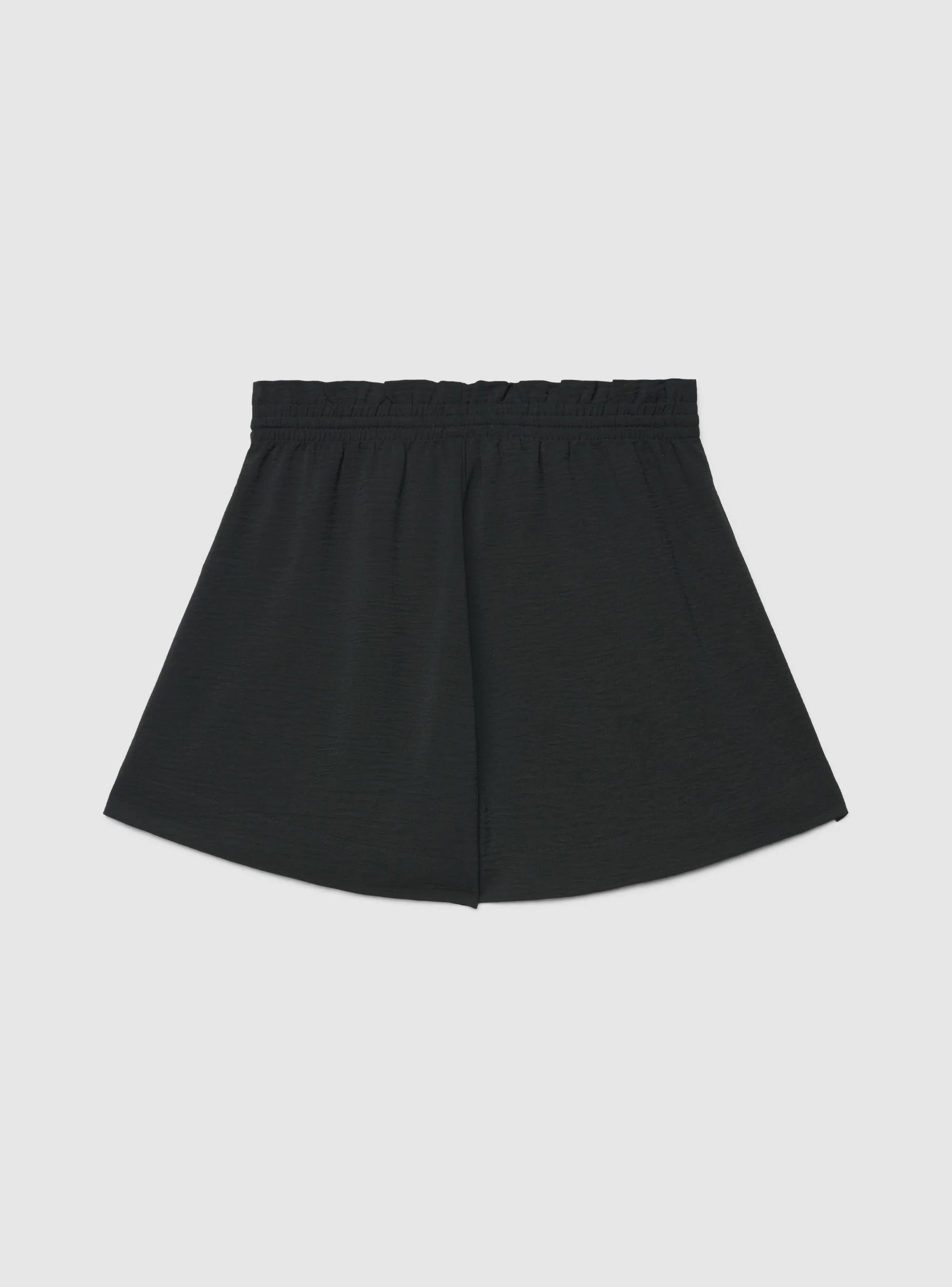 Shorts morbidi a tinta unita con coulisse - Image 6