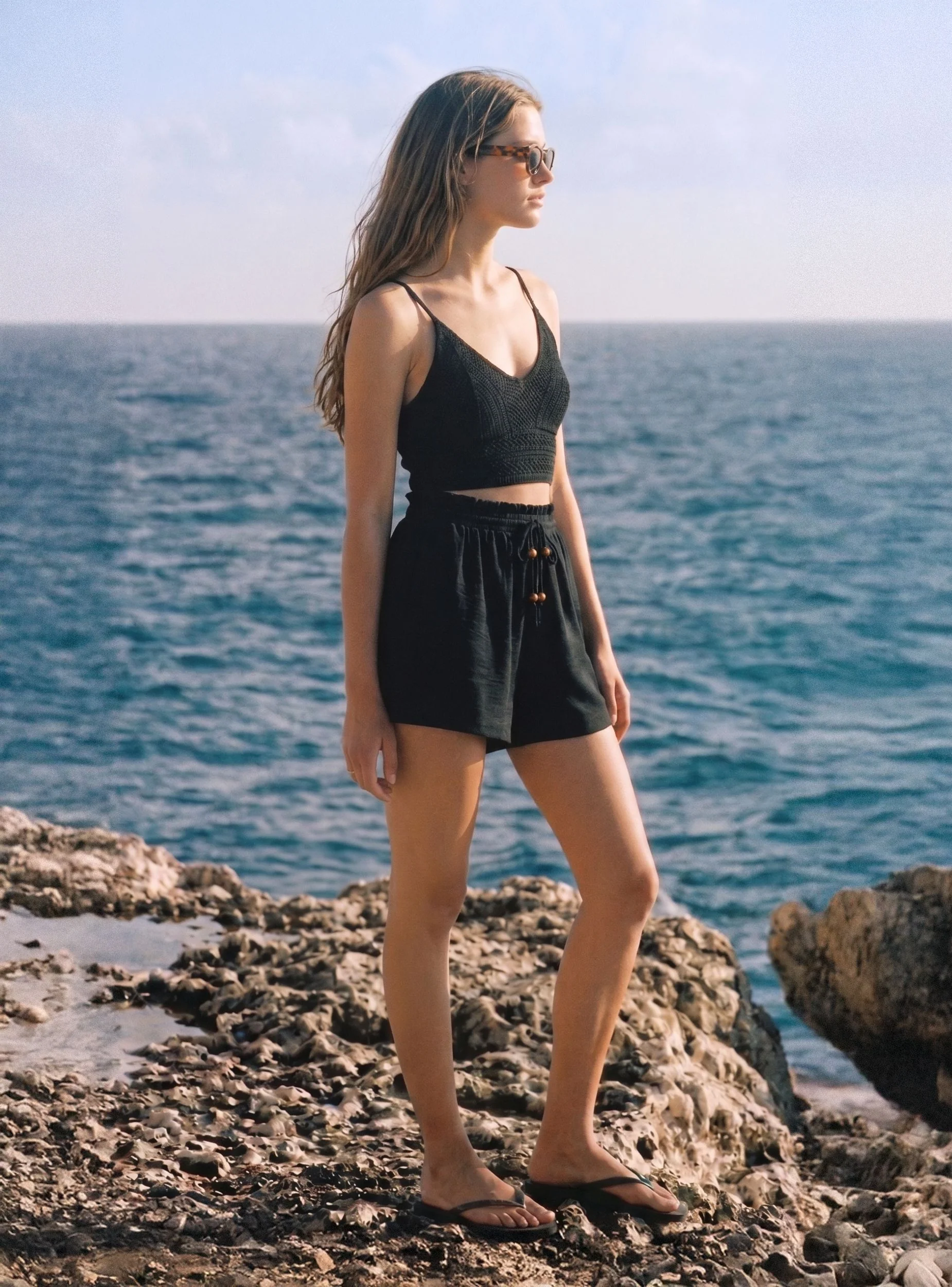 Shorts morbidi a tinta unita con coulisse - Image 8