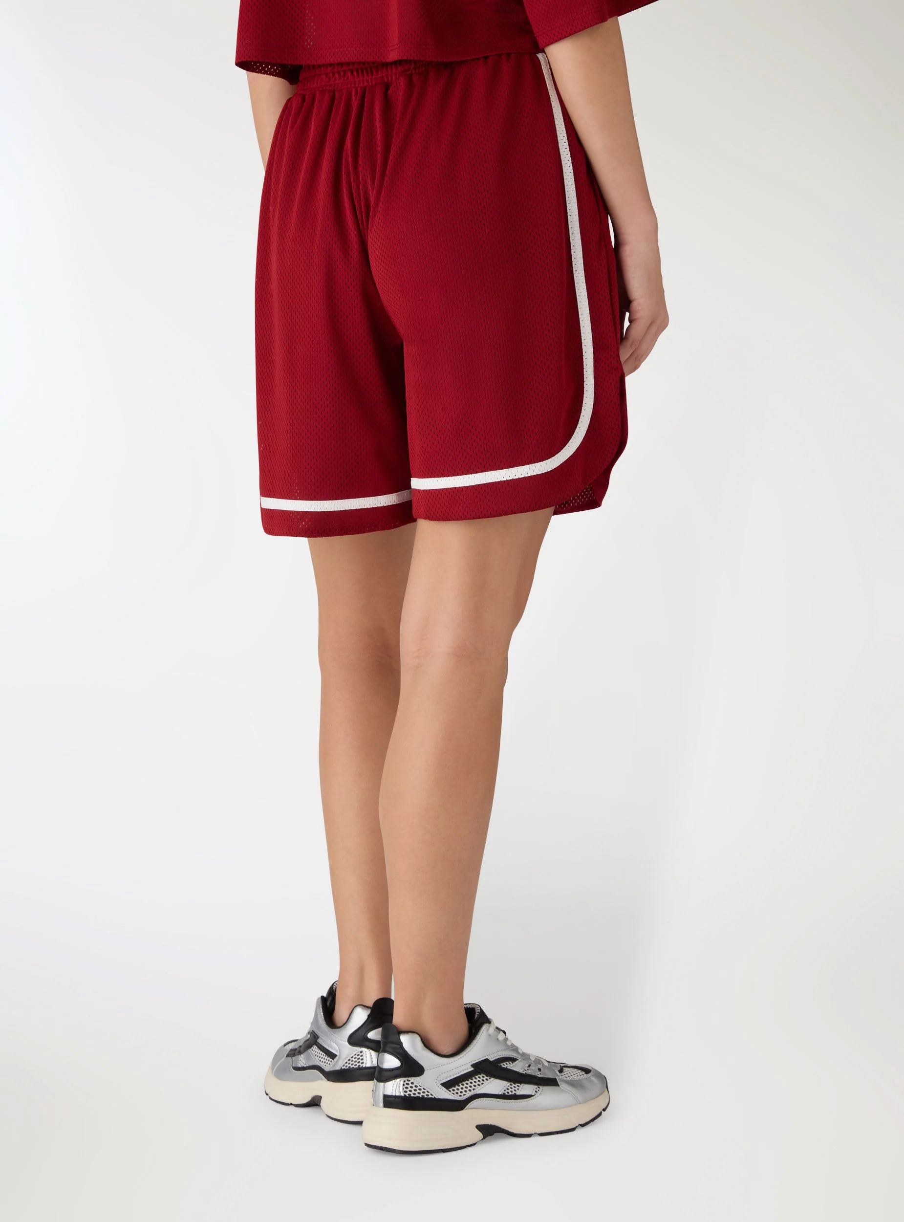 Shorts sportivi in rete con stampa college - Image 3