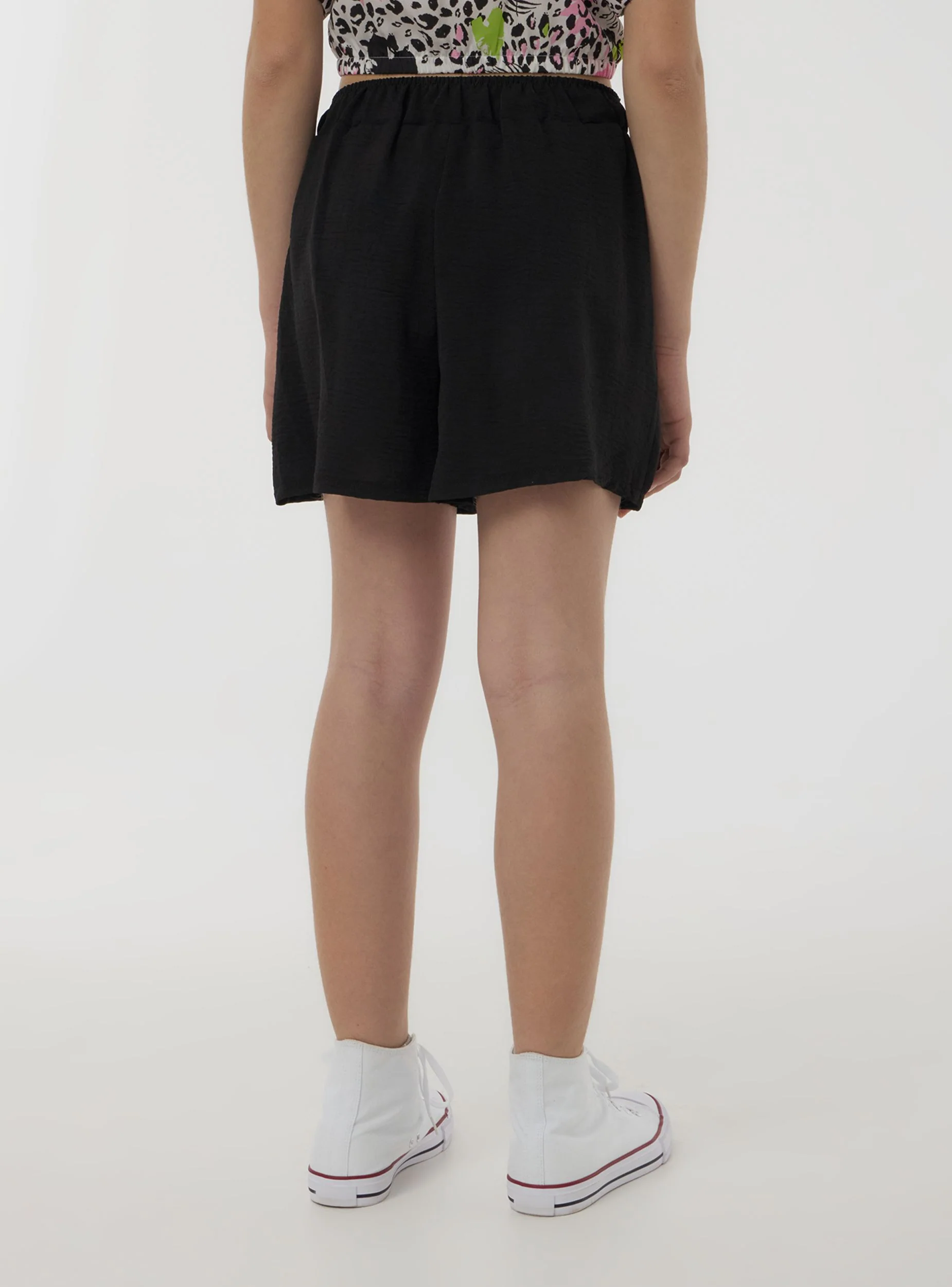 Shorts tinta unita con fusciacca - Image 2