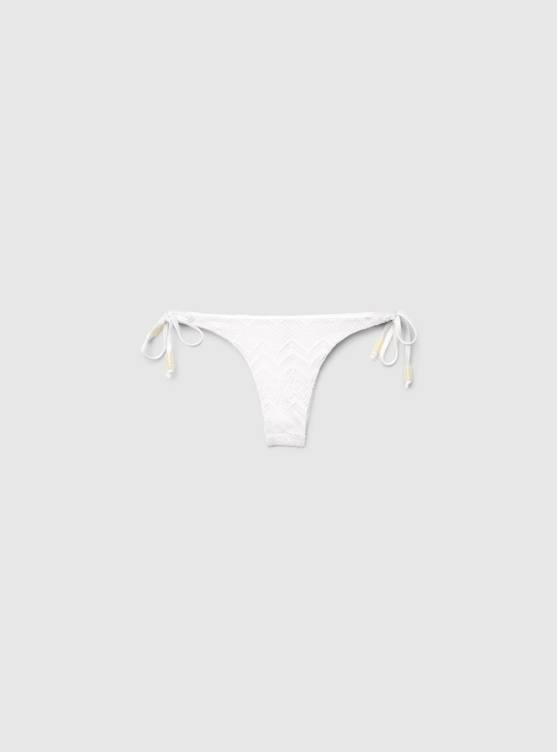 Slip bikini brasiliana con laccetti e pizzo chevron - Image 6