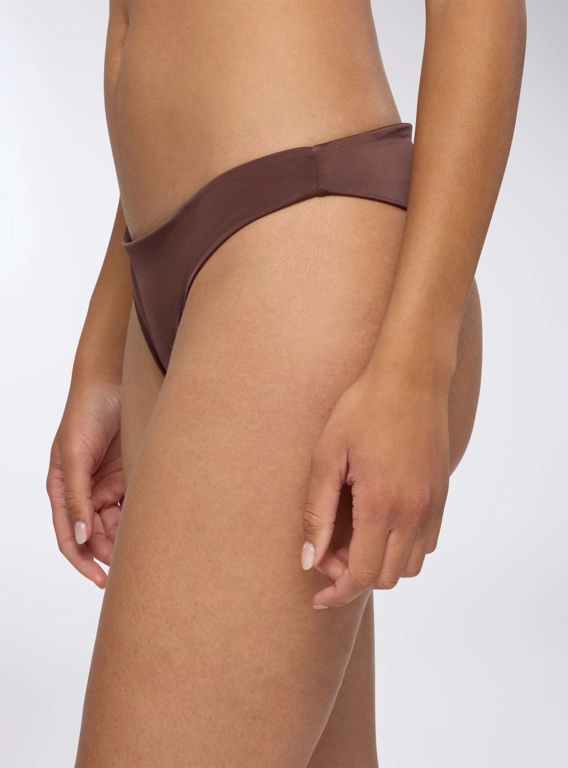 Slip bikini brasiliana con logo - Image 2