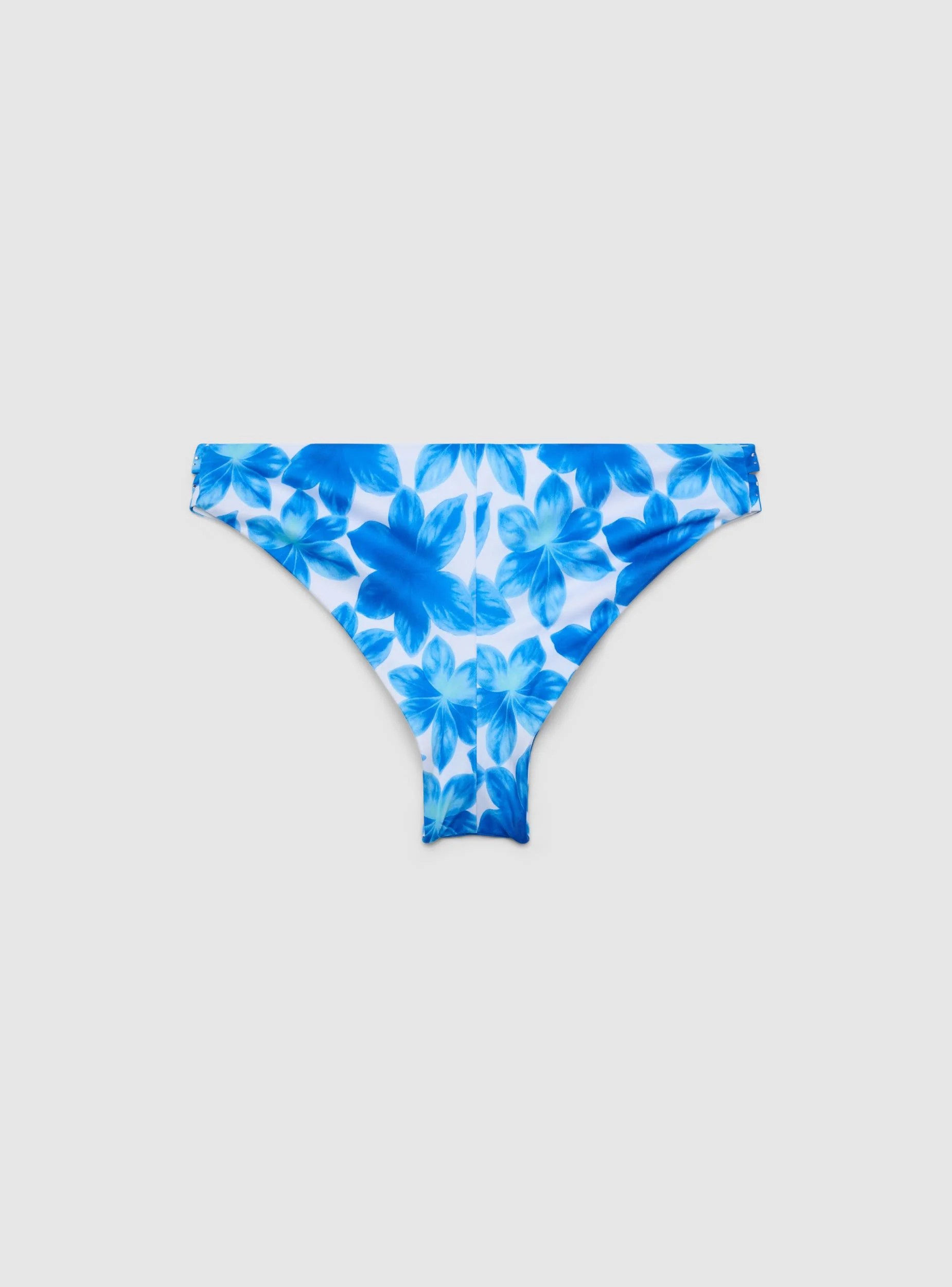 Slip bikini brasiliana cut out con strass e stampa fiori - Image 7