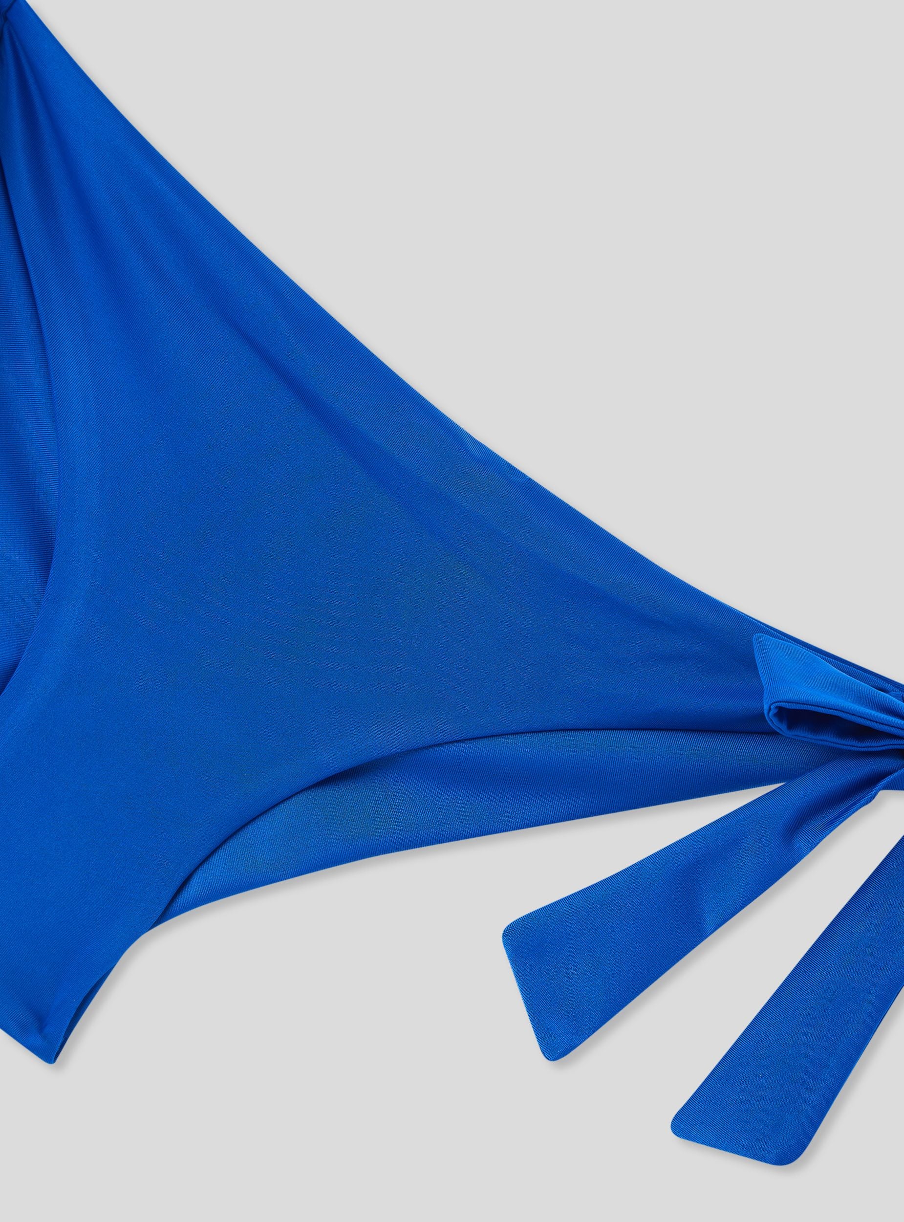 Slip brasiliana bikini con laccetti larghi - Image 6
