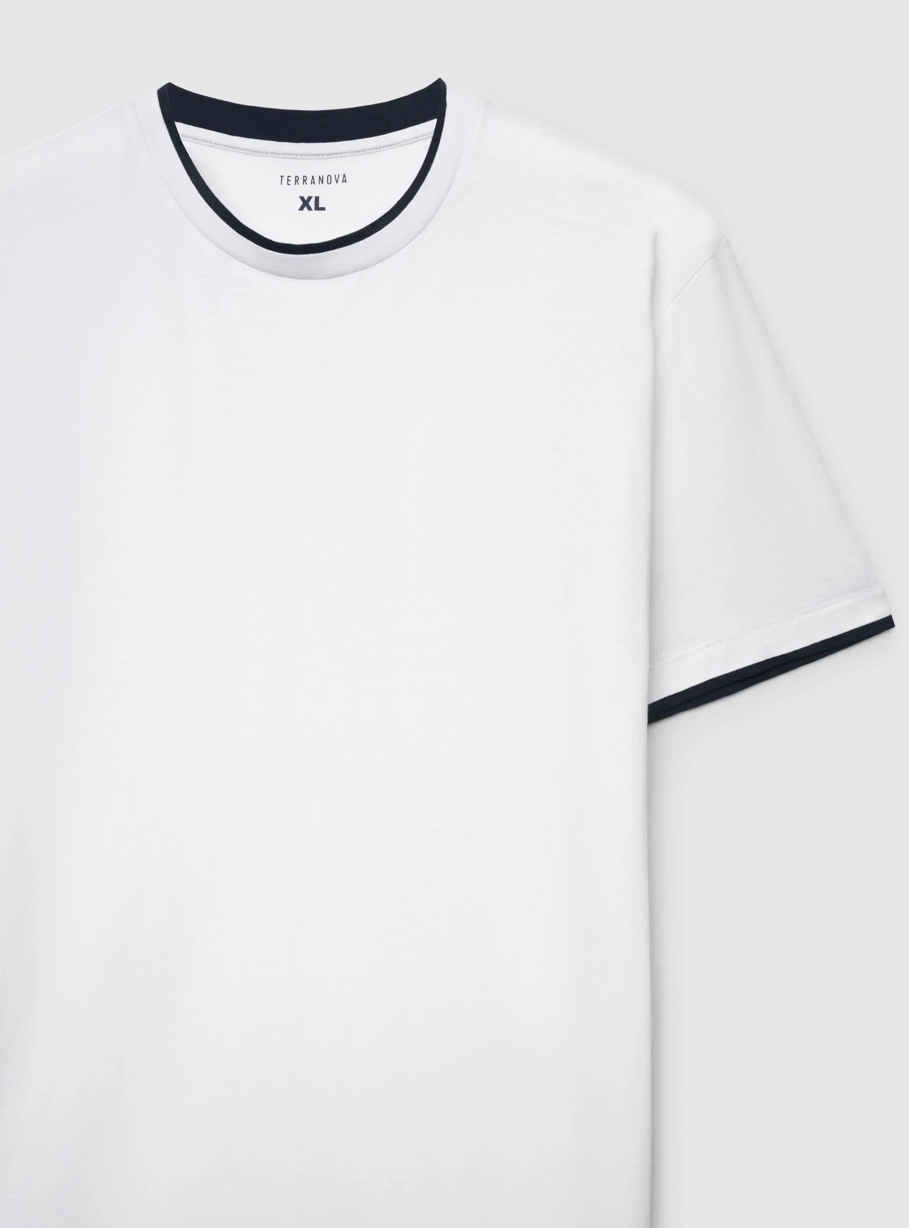T-shirt a tinta unita con bordi a contrasto - Image 7