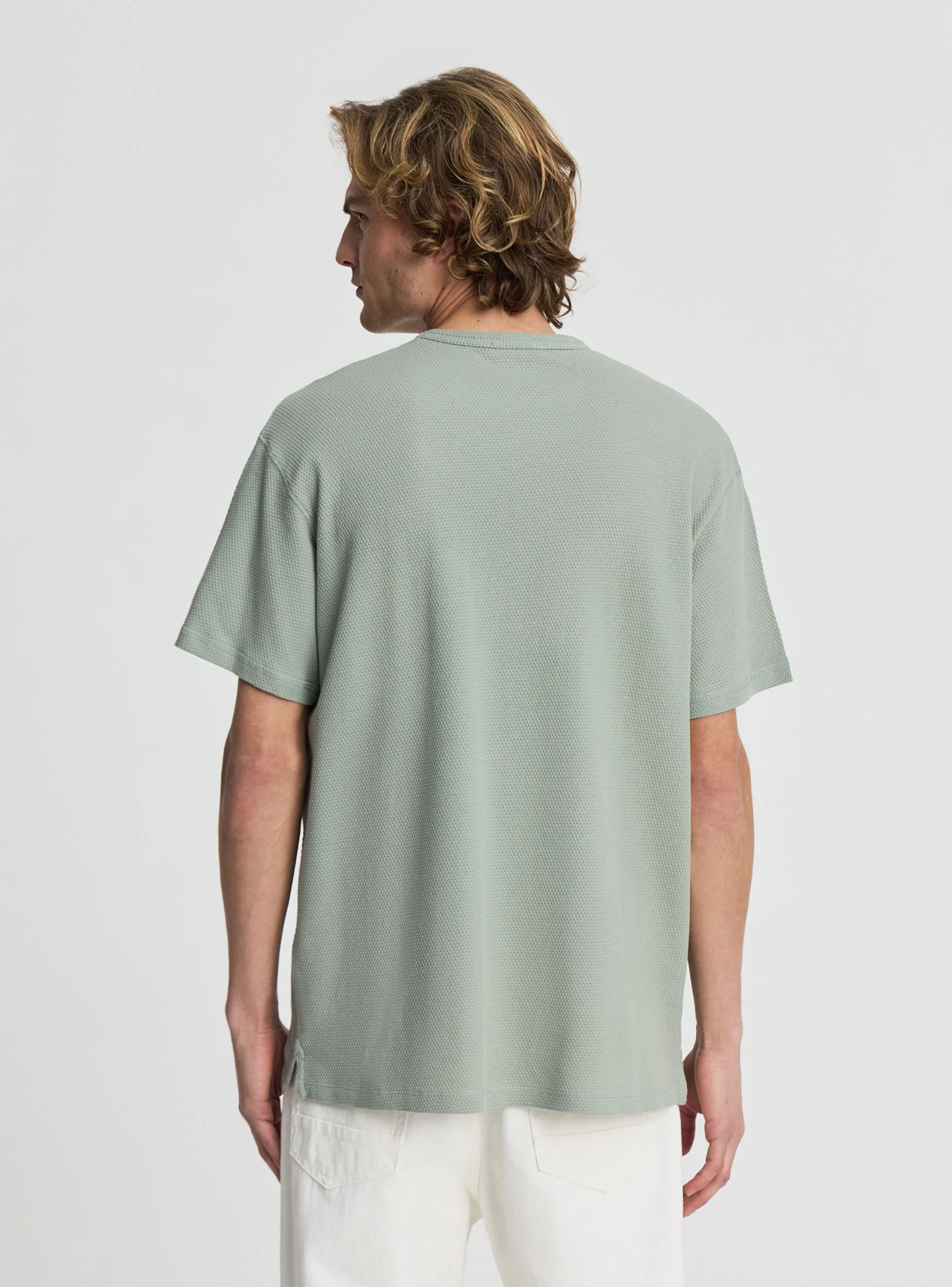 T-shirt a tinta unita con scollo tondo - Image 3