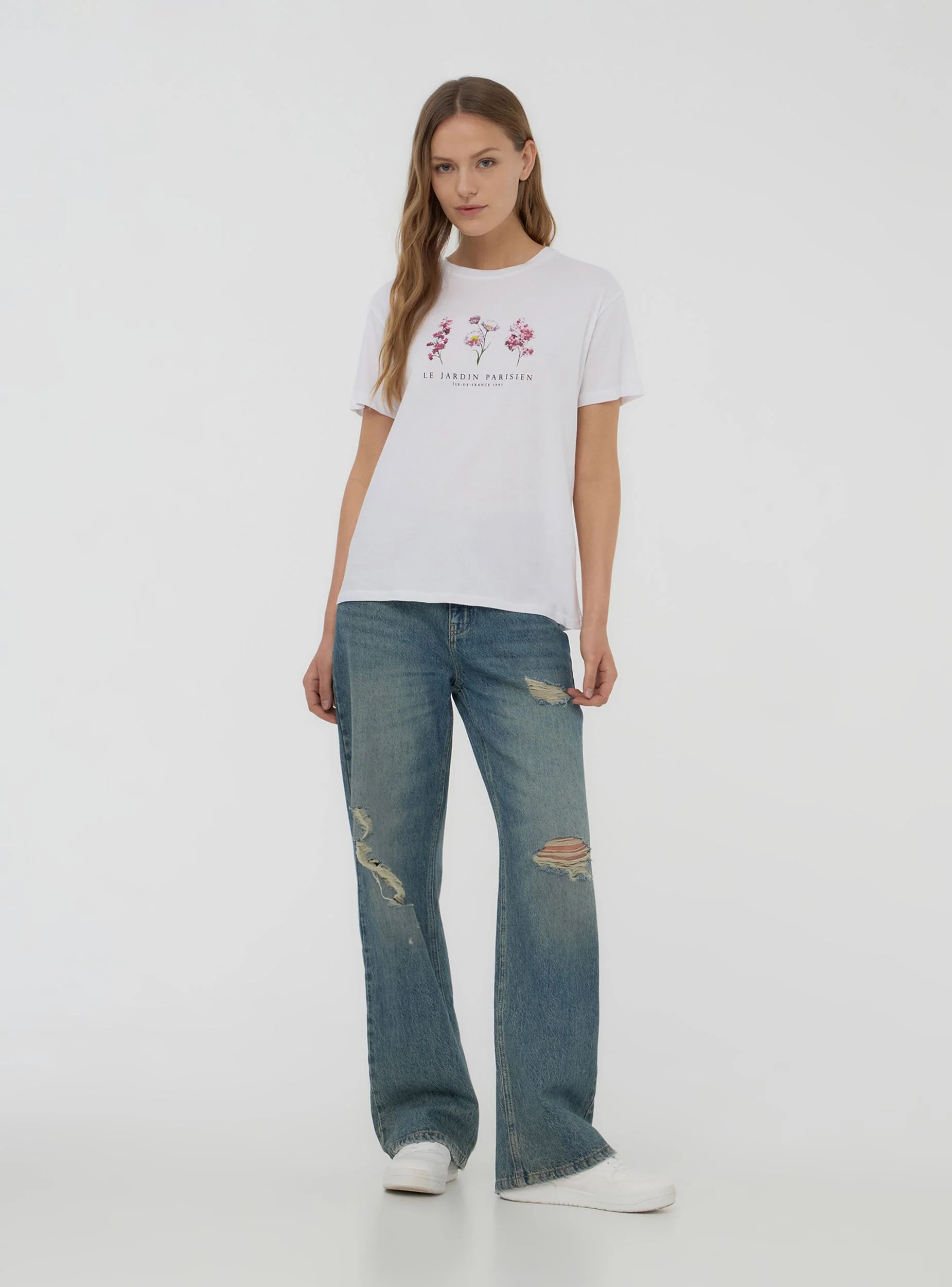 T-shirt ampia con stampa floreale - Image 4