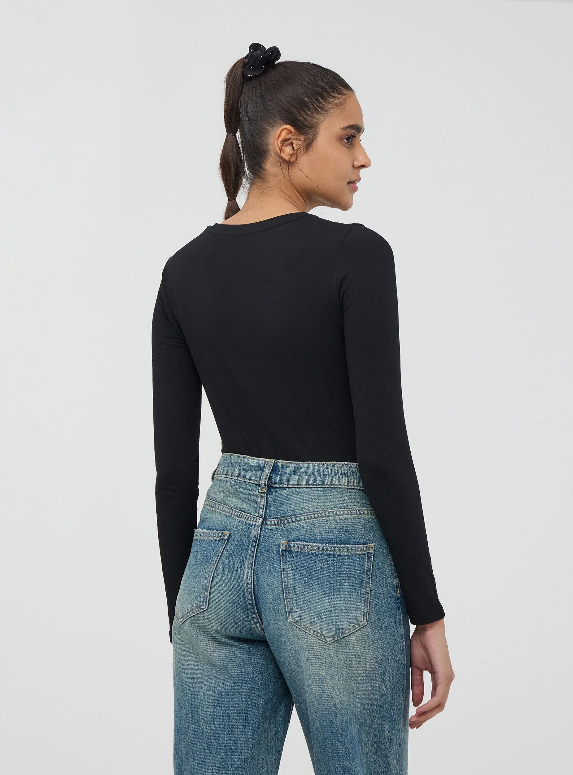 T-shirt basic maniche lunghe