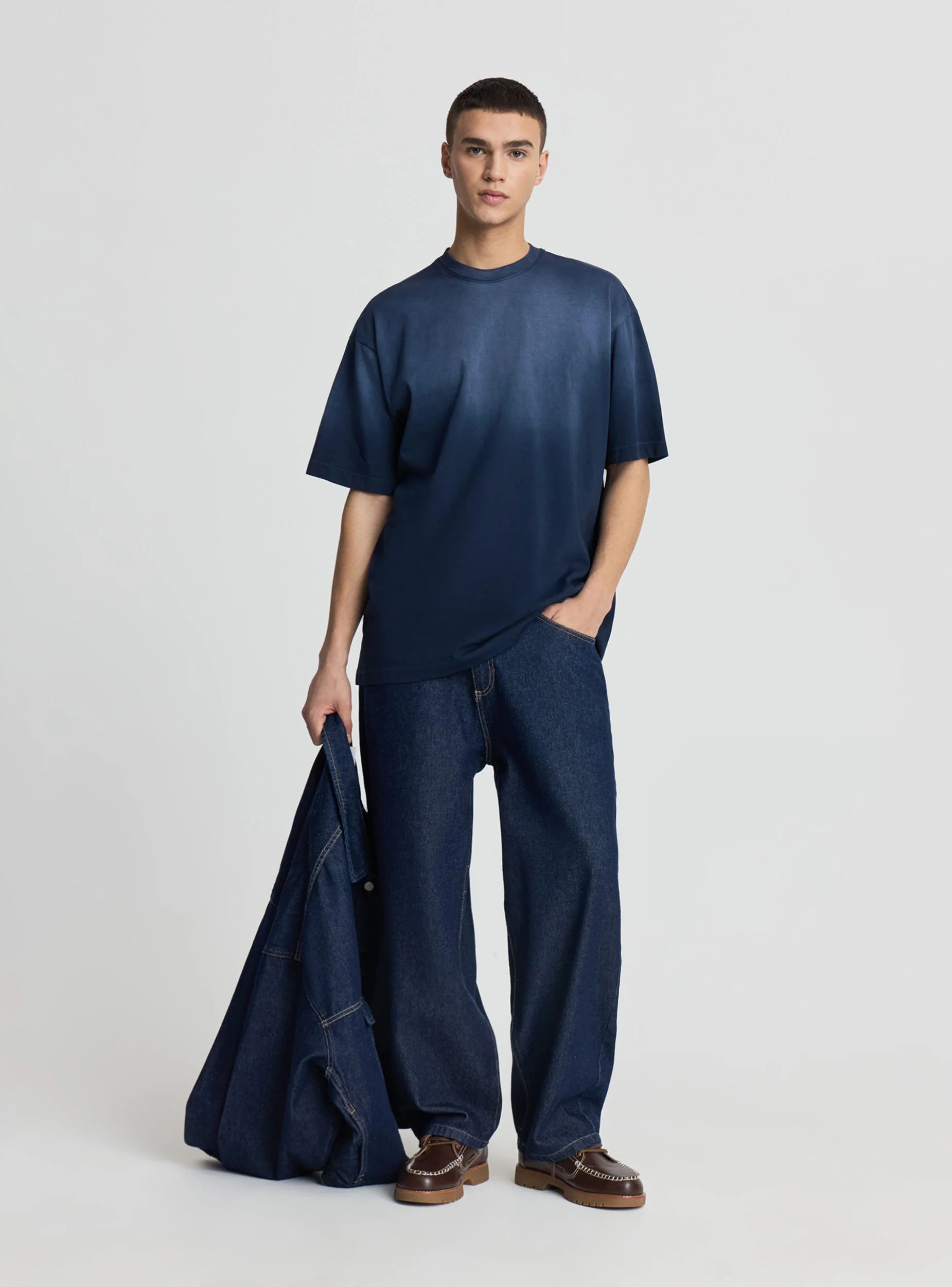 T-shirt boxy con effetto spray - Image 4