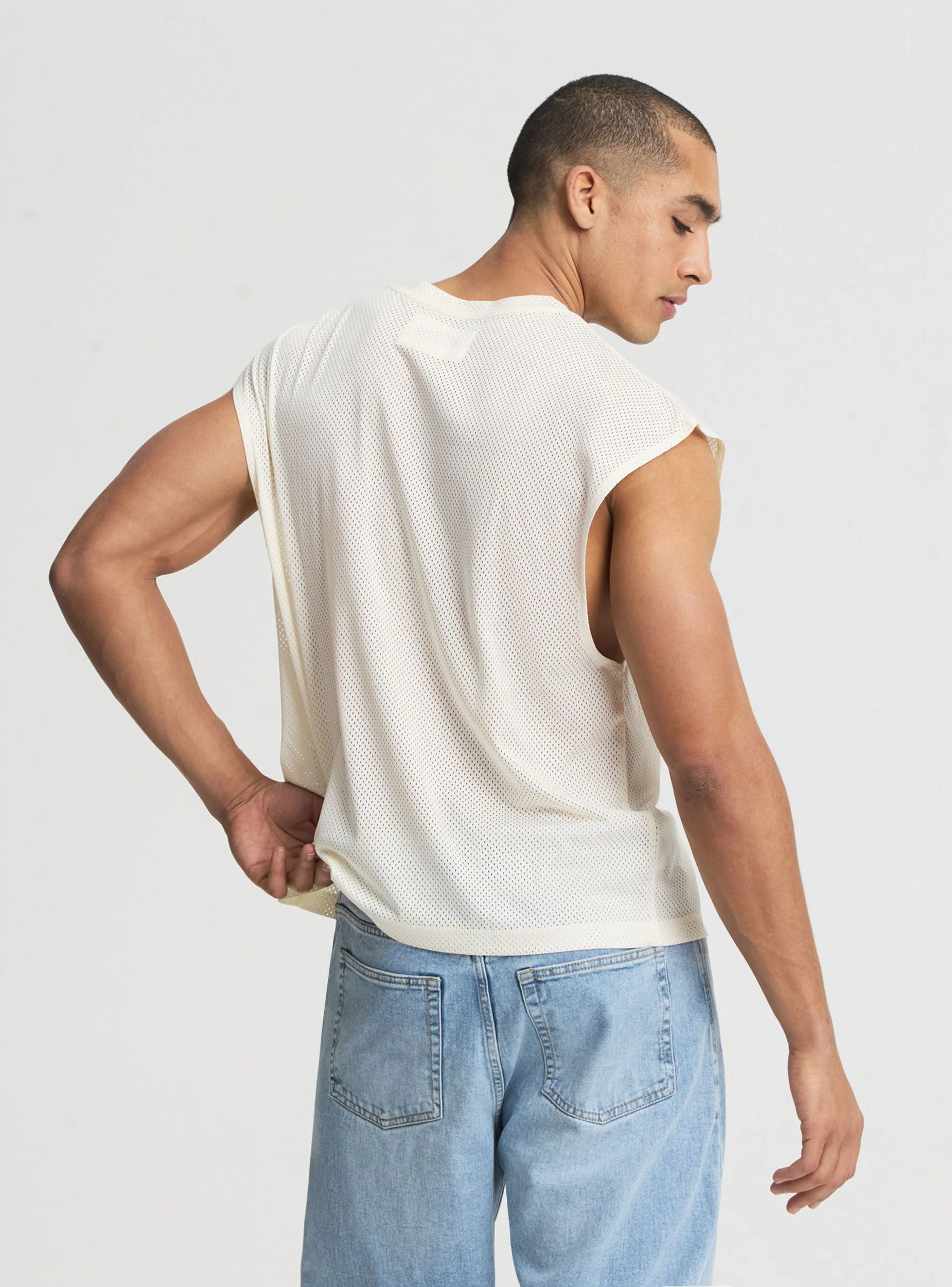 T-shirt boxy smanicata in rete con stampa college - Image 3