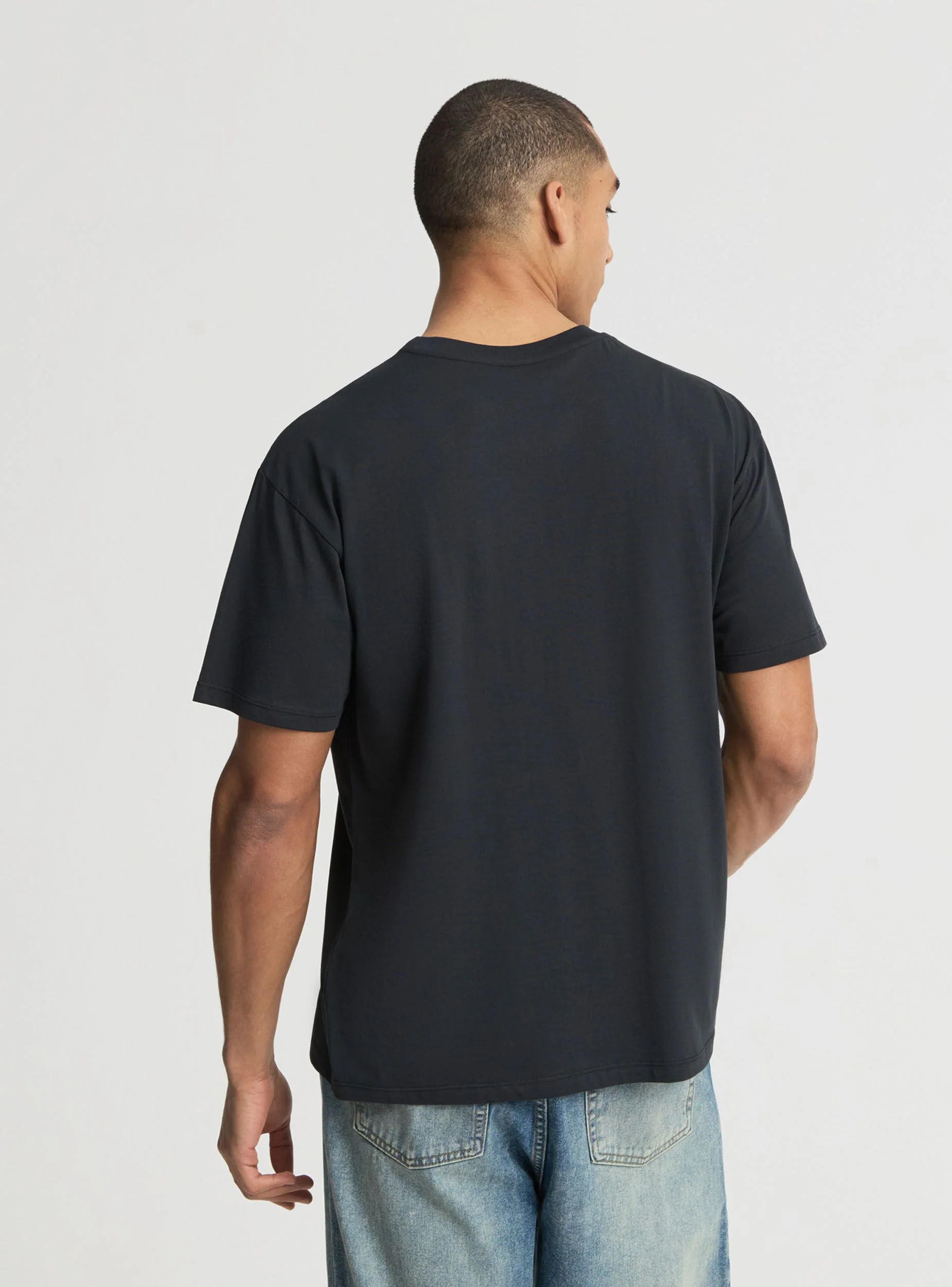 T-shirt comfort a tinta unita - Image 3