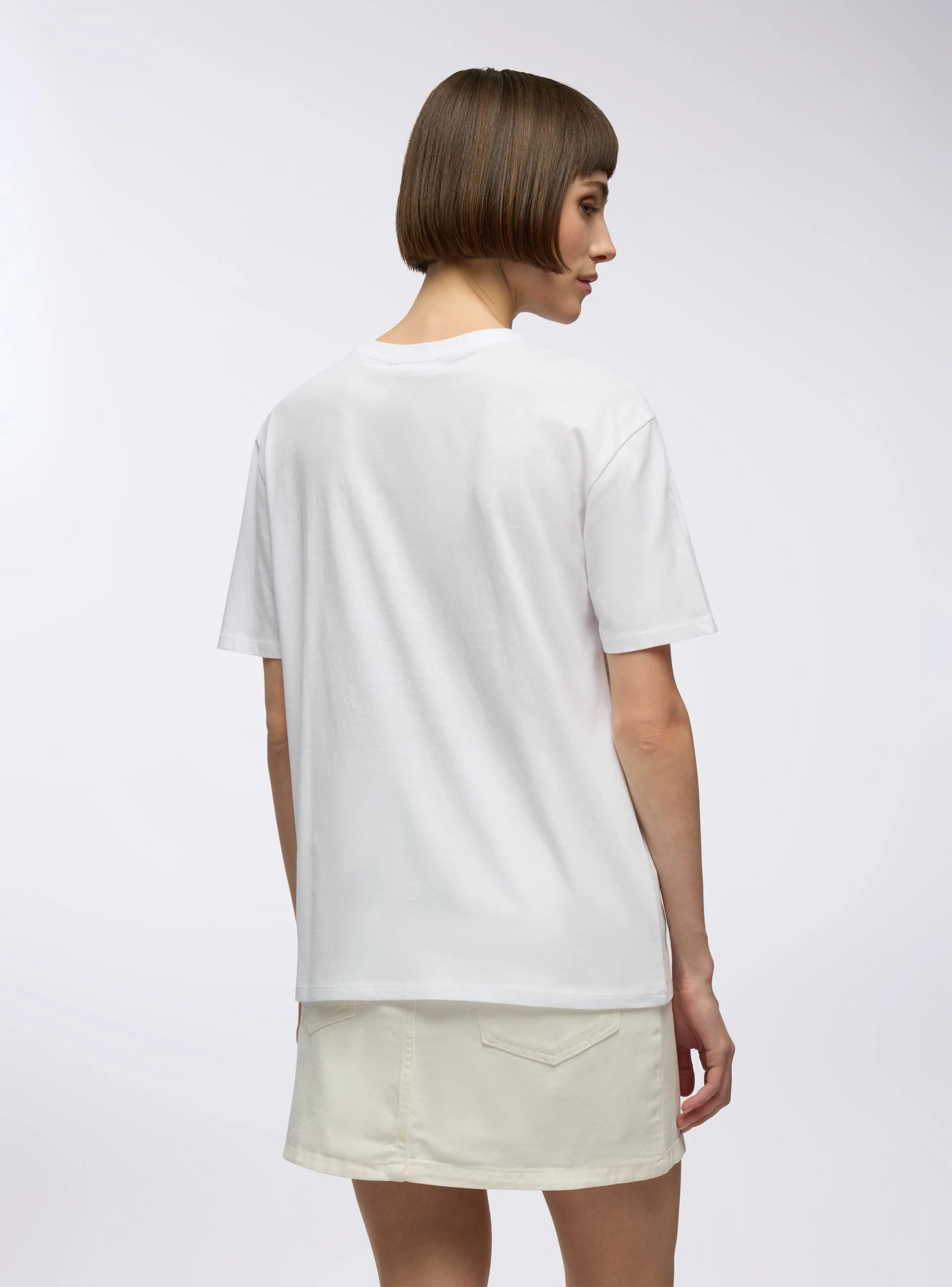 T-shirt con applicazioni e scritta - Image 4