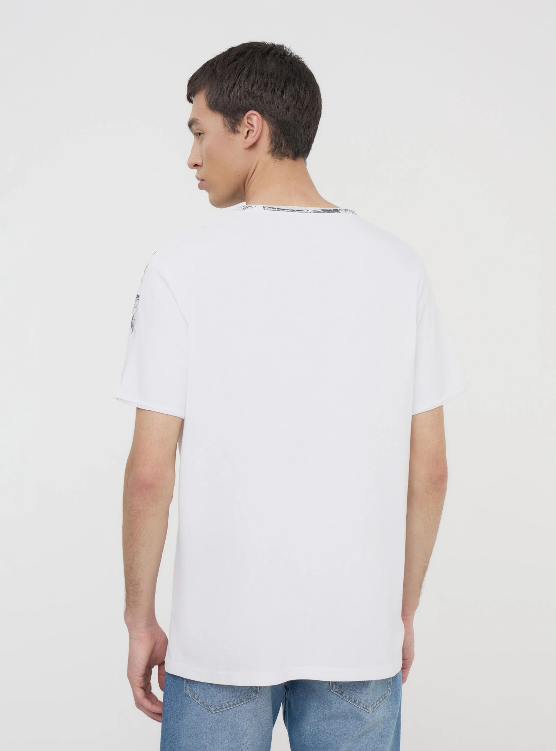 T-shirt con fantasia palme sulle spalle - Image 3