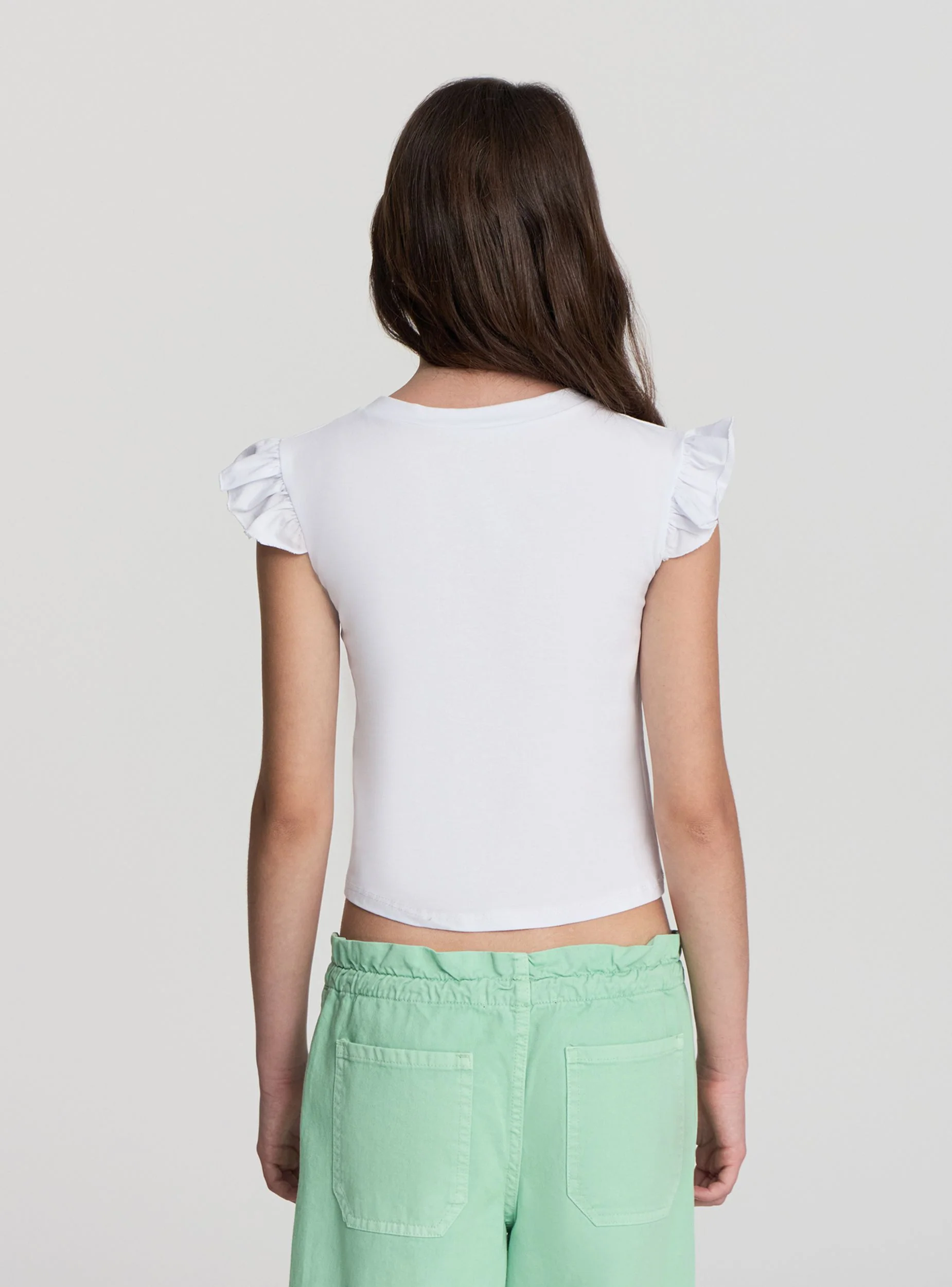 T-shirt con maniche a volant e applicazione fiocco gioiello - Image 2