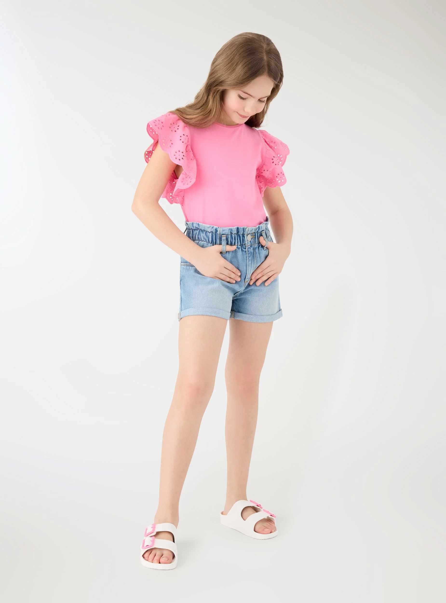T-shirt con maniche a volant sangallo - Image 3