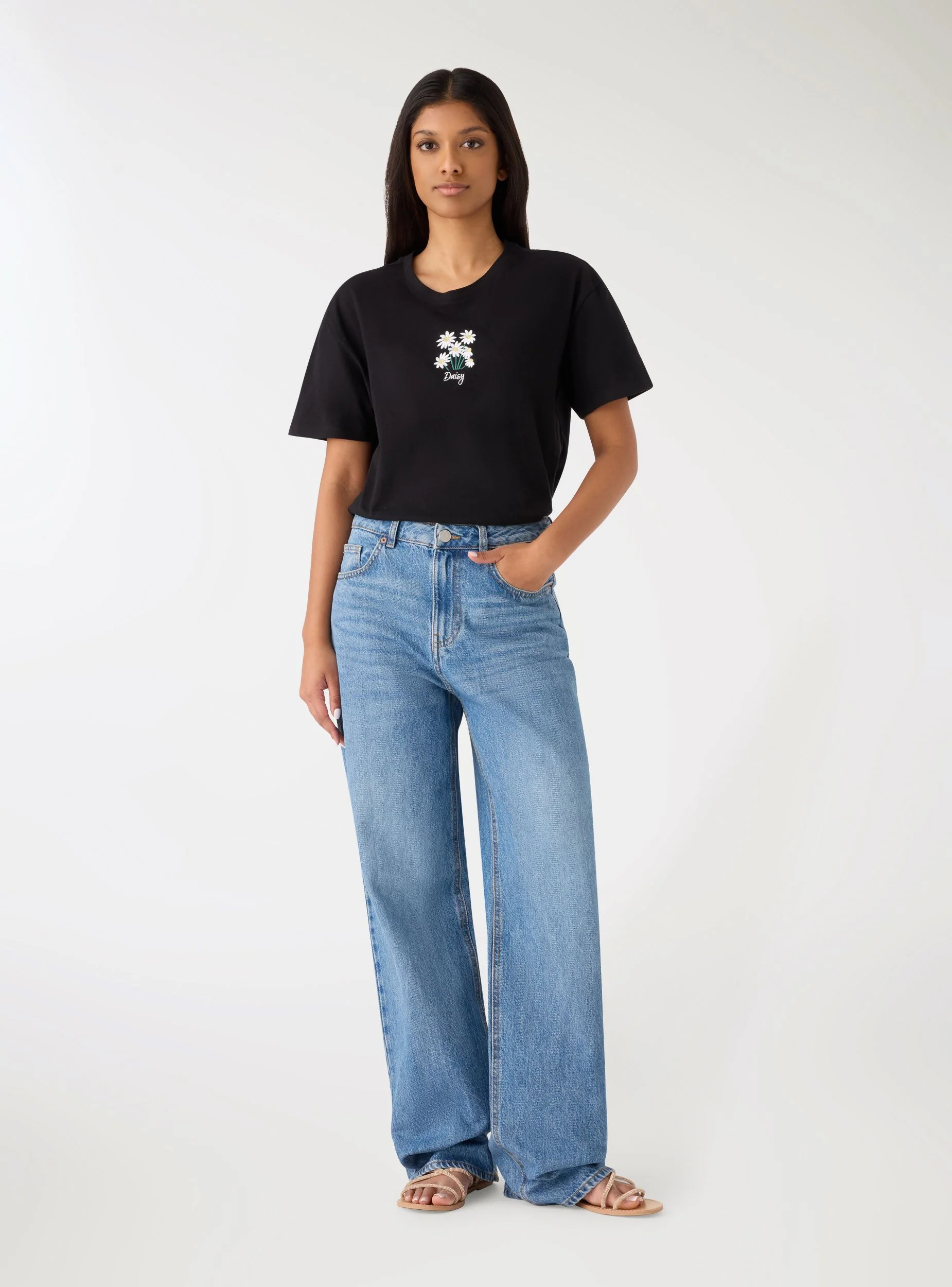 T-shirt con ricamo floreale - Image 3