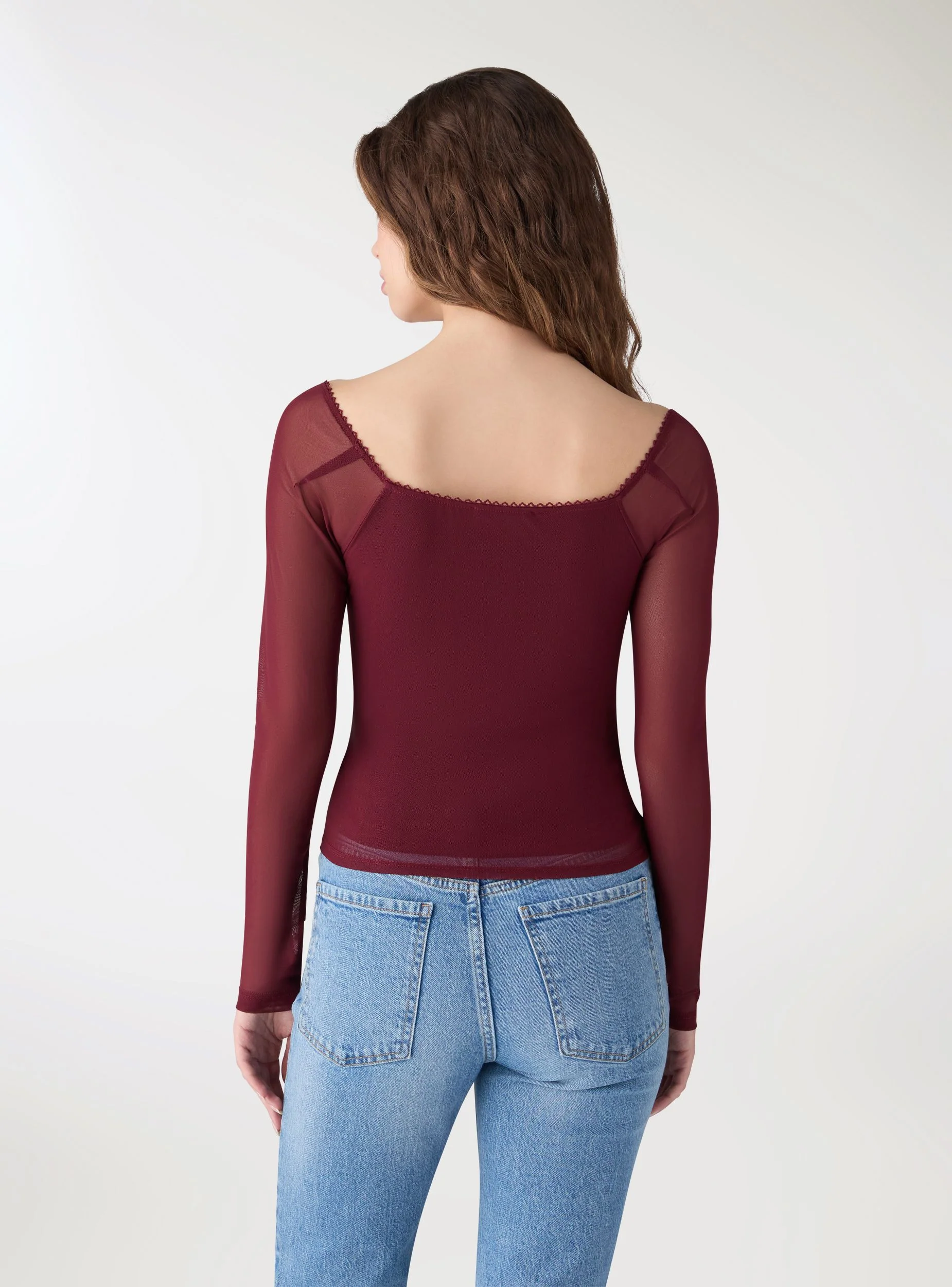 T-shirt con scollo quadrato e laccetti in tulle - Image 3