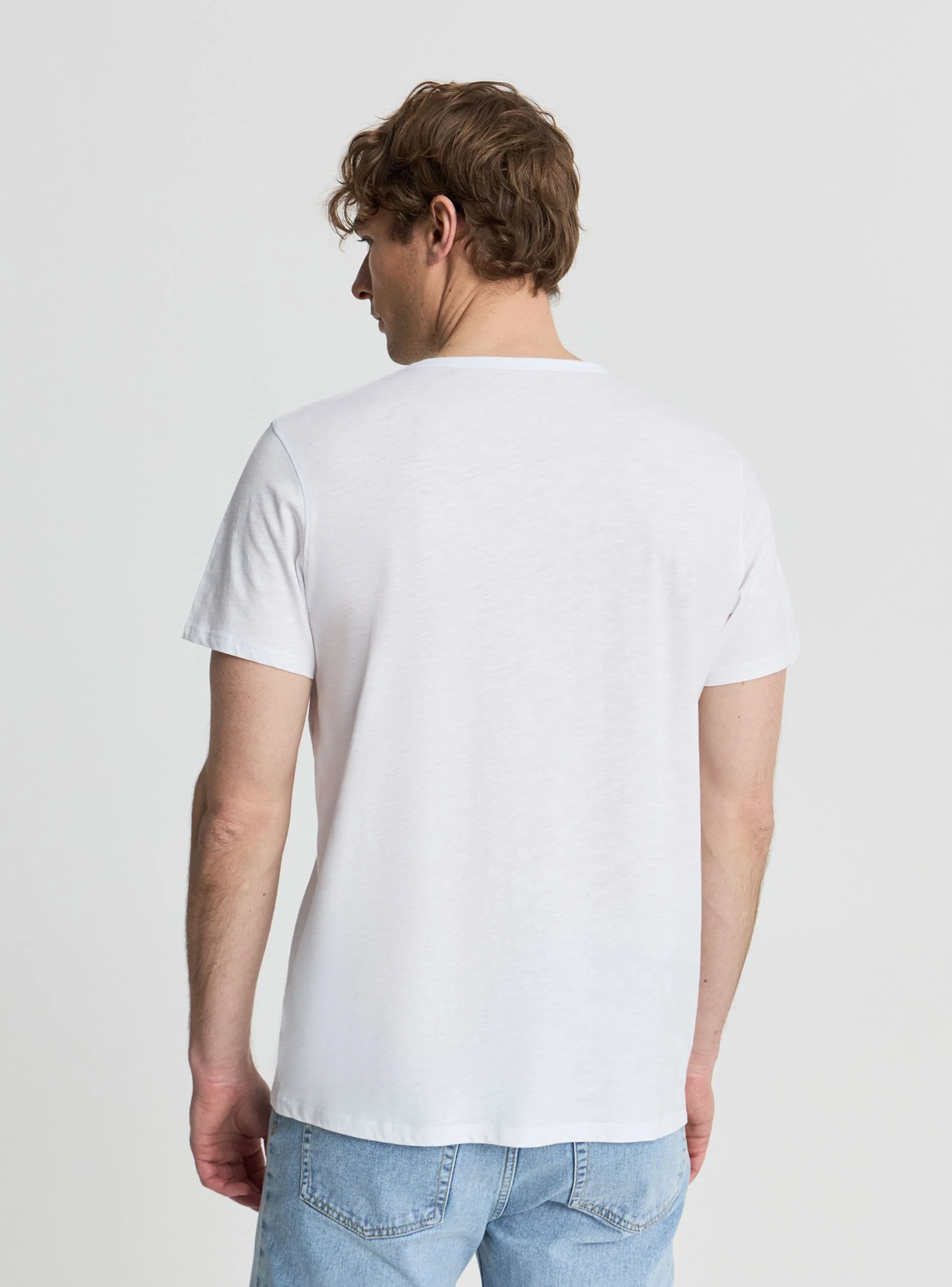 T-shirt con scollo serafino - Image 4