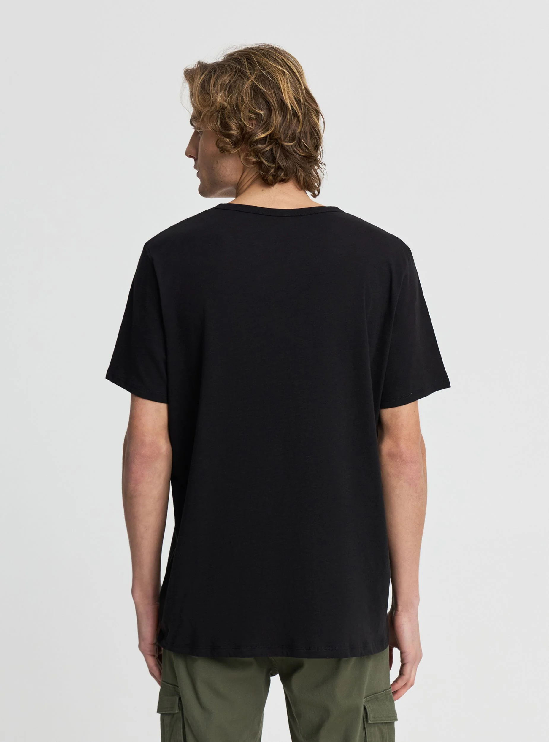 T-shirt con scollo serafino - Image 4