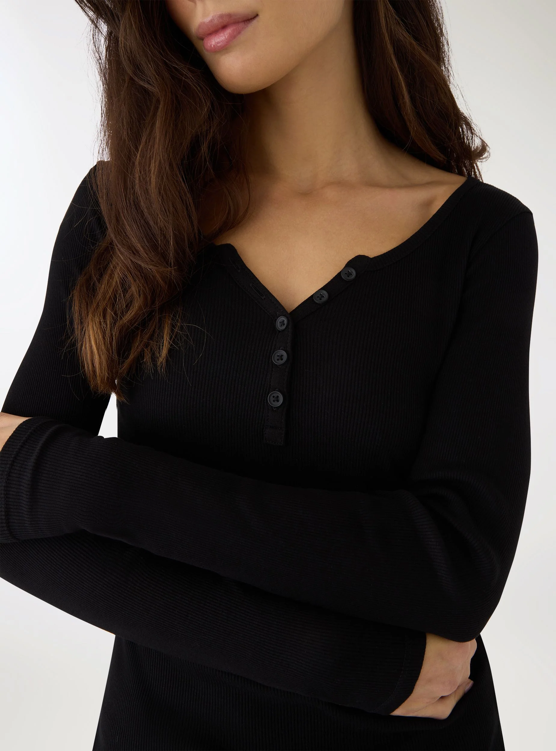 T-shirt con scollo serafino - Image 4