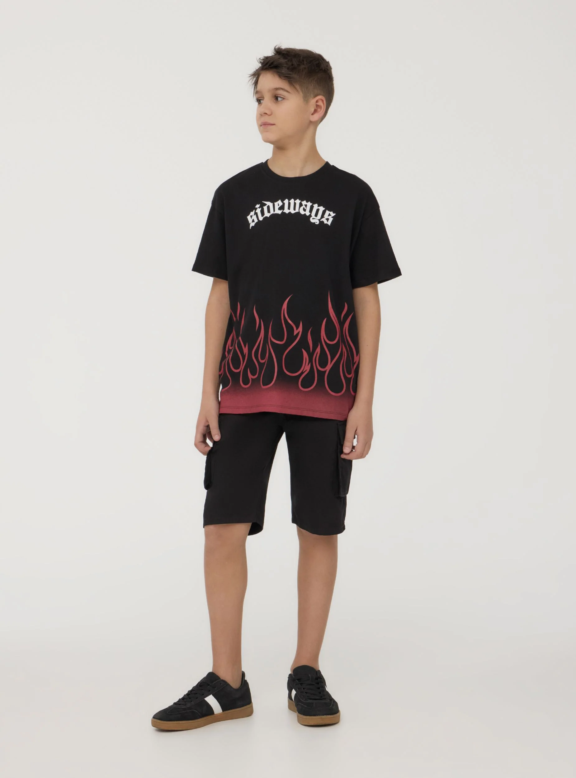 T-shirt con scritta e stampa fiamme - Image 3