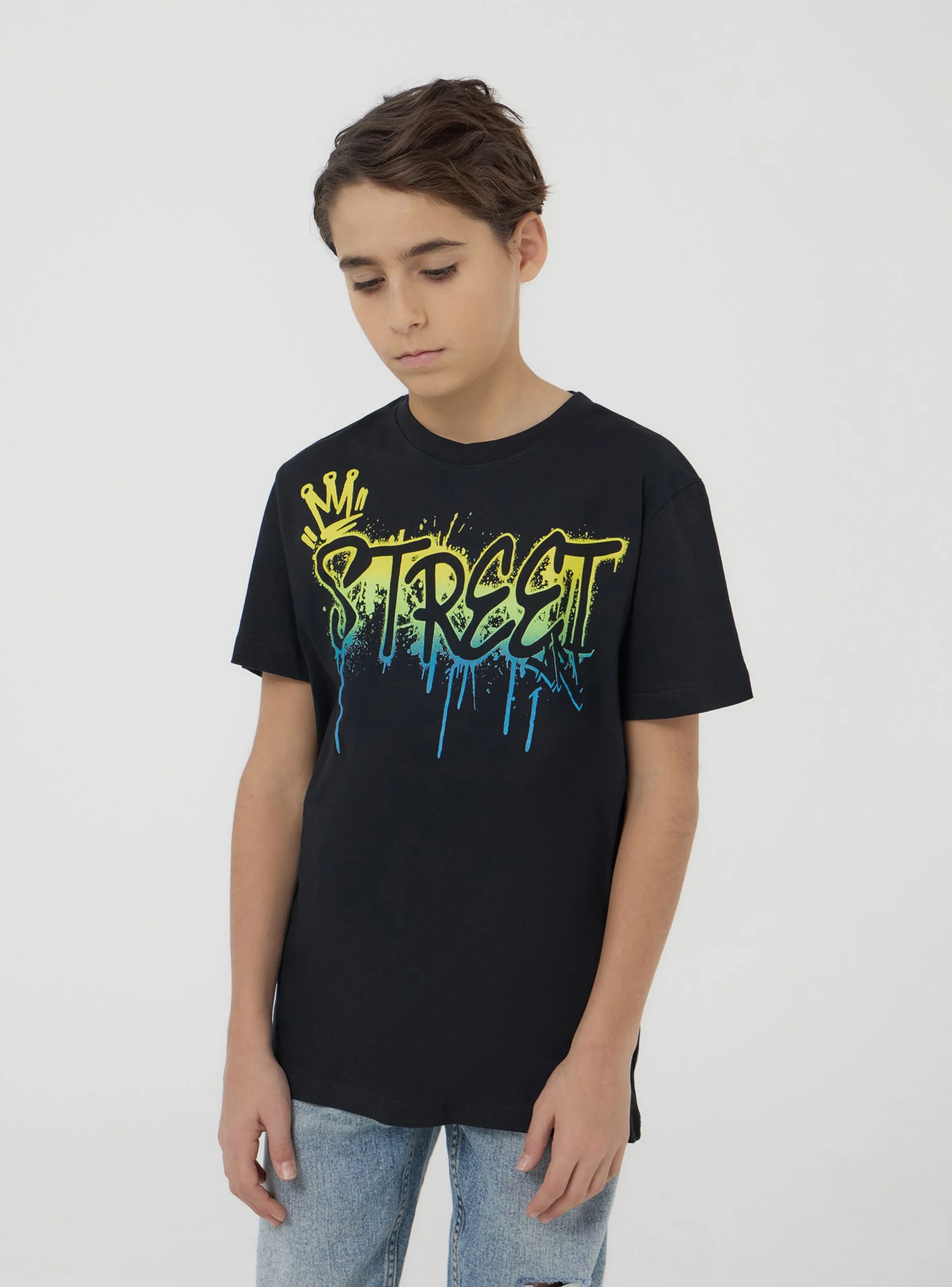 T-shirt con scritta in stile graffiti - Image 2