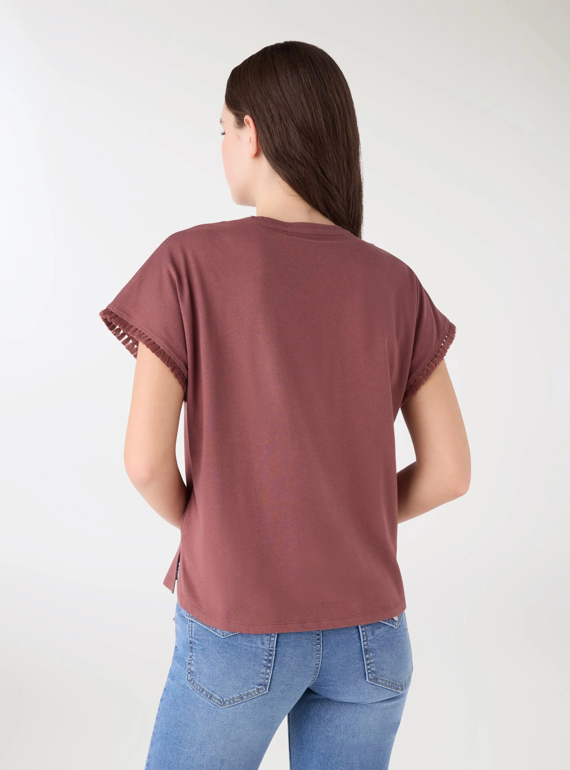 T-shirt con stampa e bordi con frange - Image 3