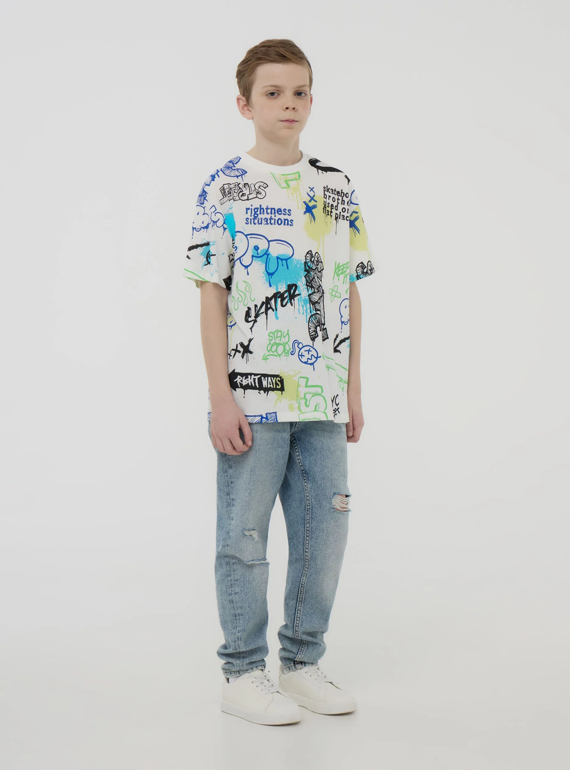 T-shirt con stampa graffiti all-over - Image 3