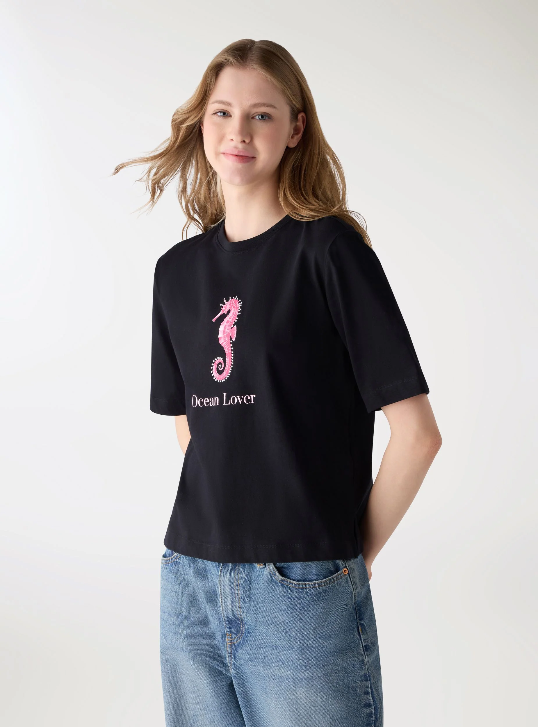 T-shirt con stampa marina e strass - Image 8