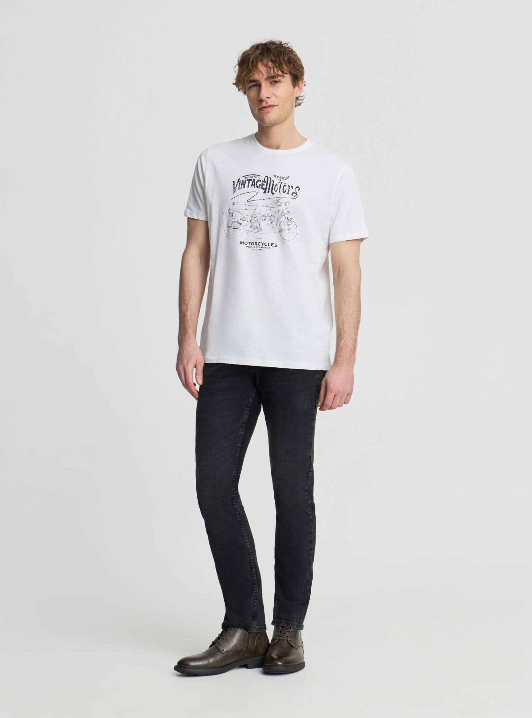 T-shirt con stampa moto vintage