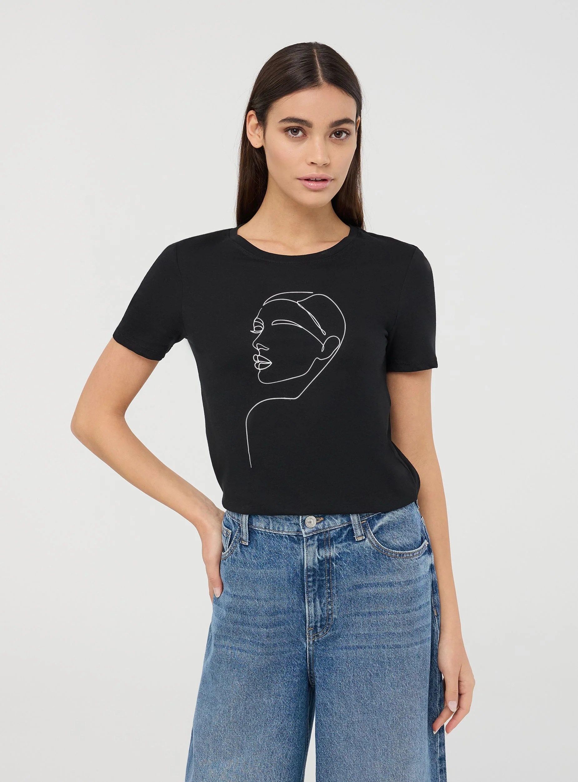 T-shirt con stampa volto astratto - Image 3