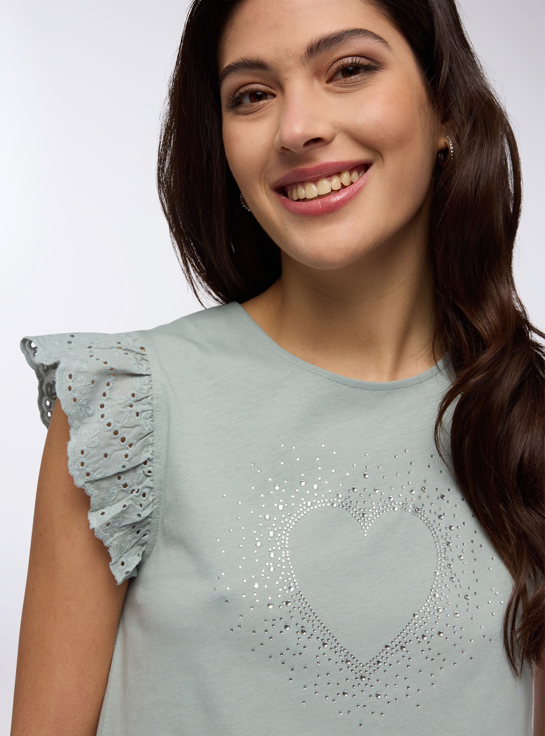 T-shirt con strass e maniche in sangallo - Image 3