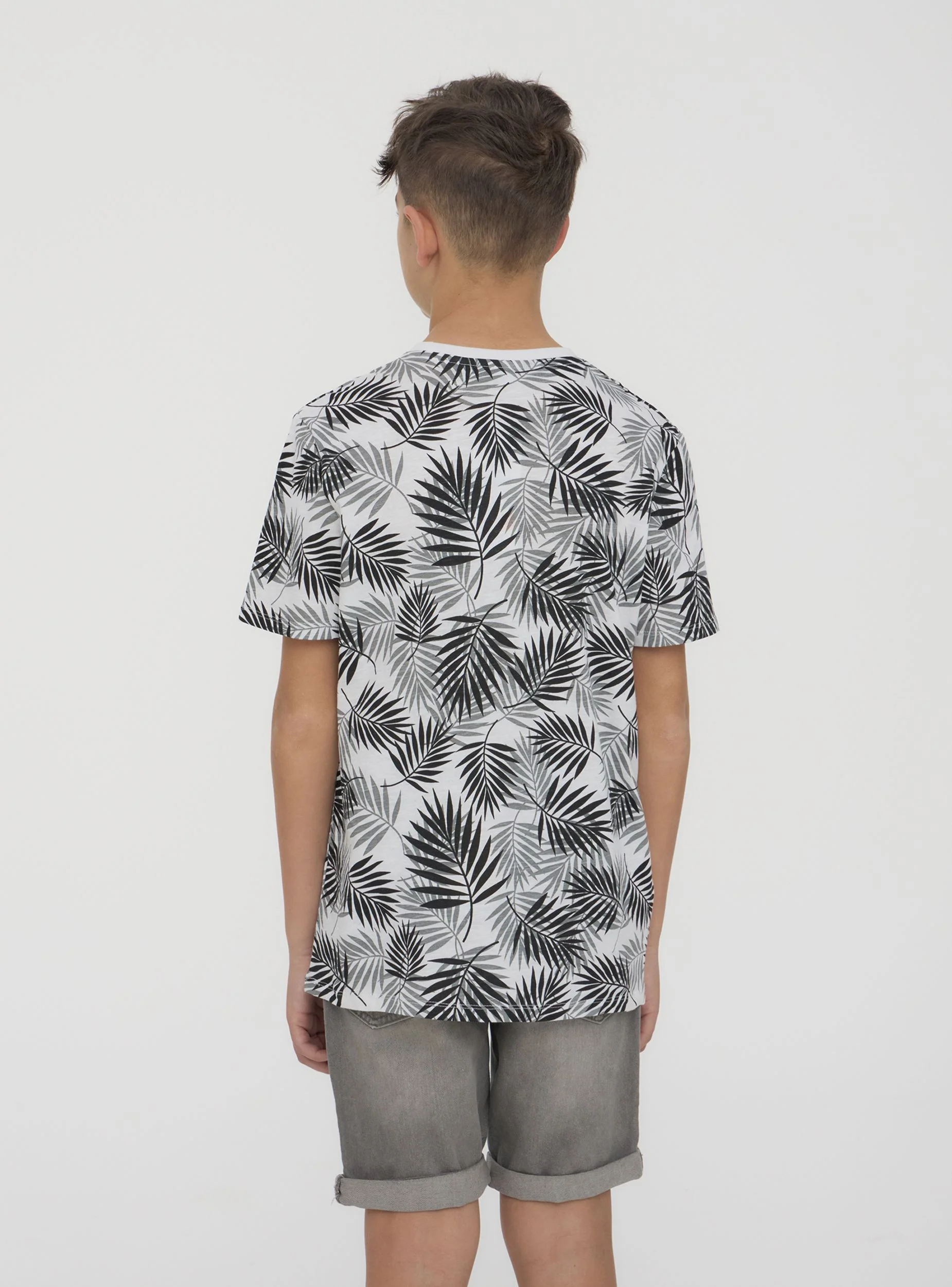 T-shirt con taschino fantasia foglie - Image 2