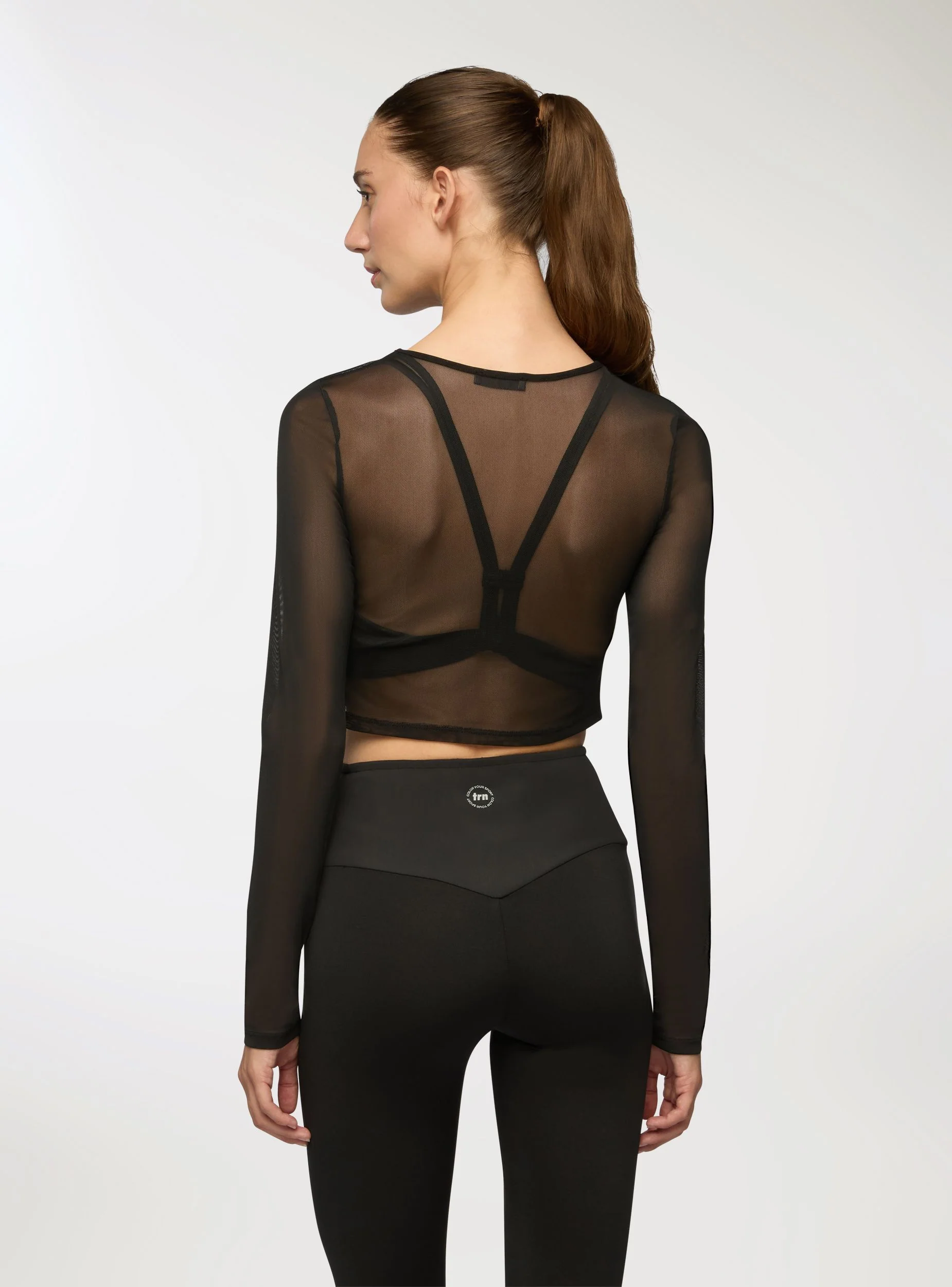 T-shirt con top sportivo