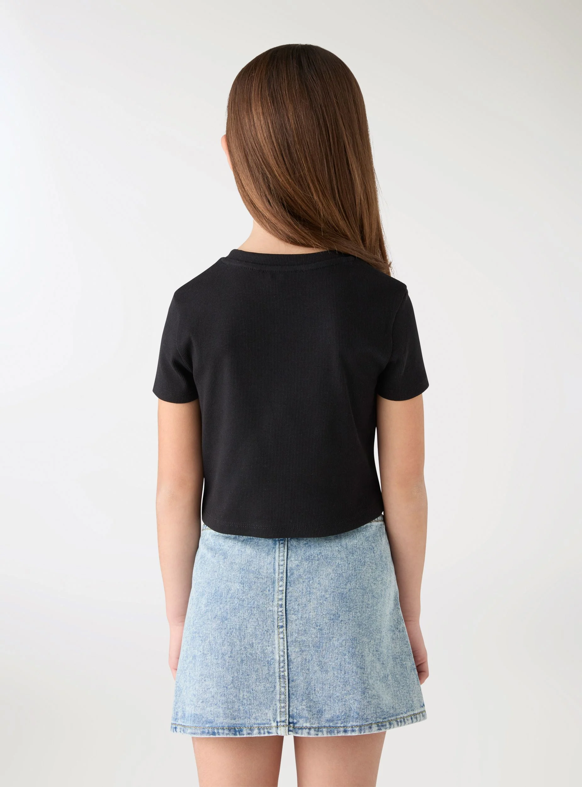 T-shirt crop a costine a tinta unita - Image 3