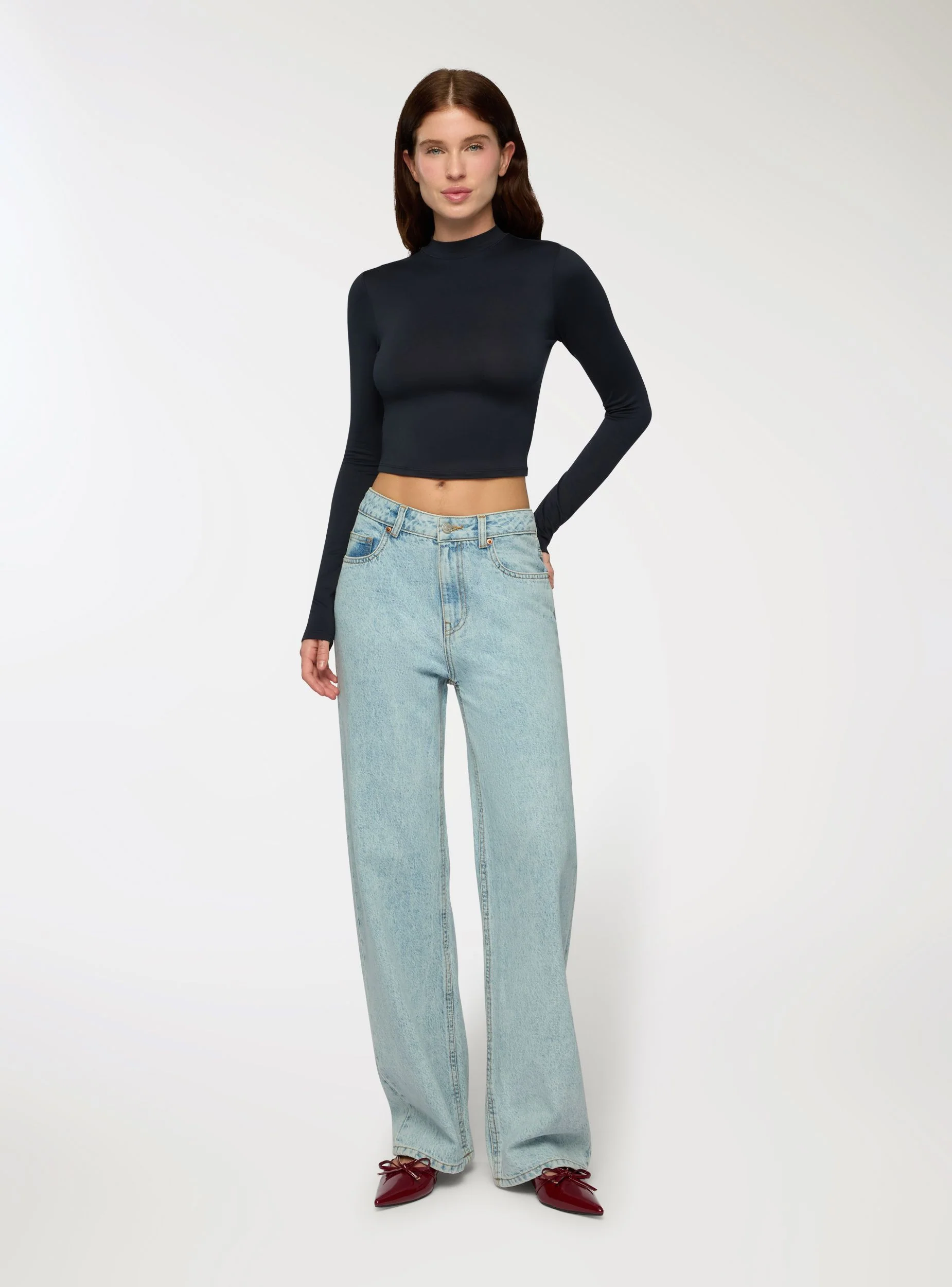 T-shirt crop a lupetto tessuto caldo - Image 3