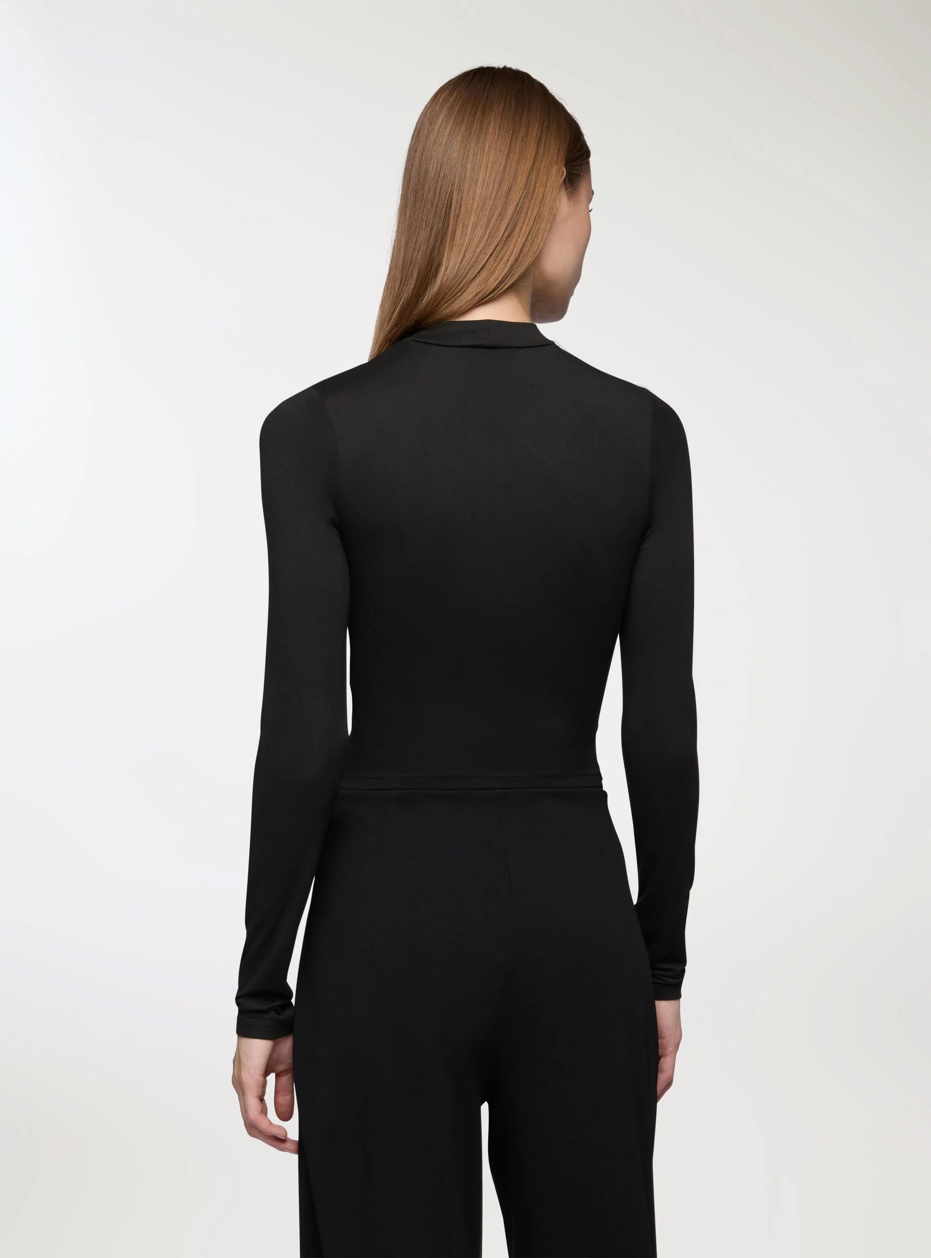 T-shirt crop a lupetto tessuto caldo - Image 3